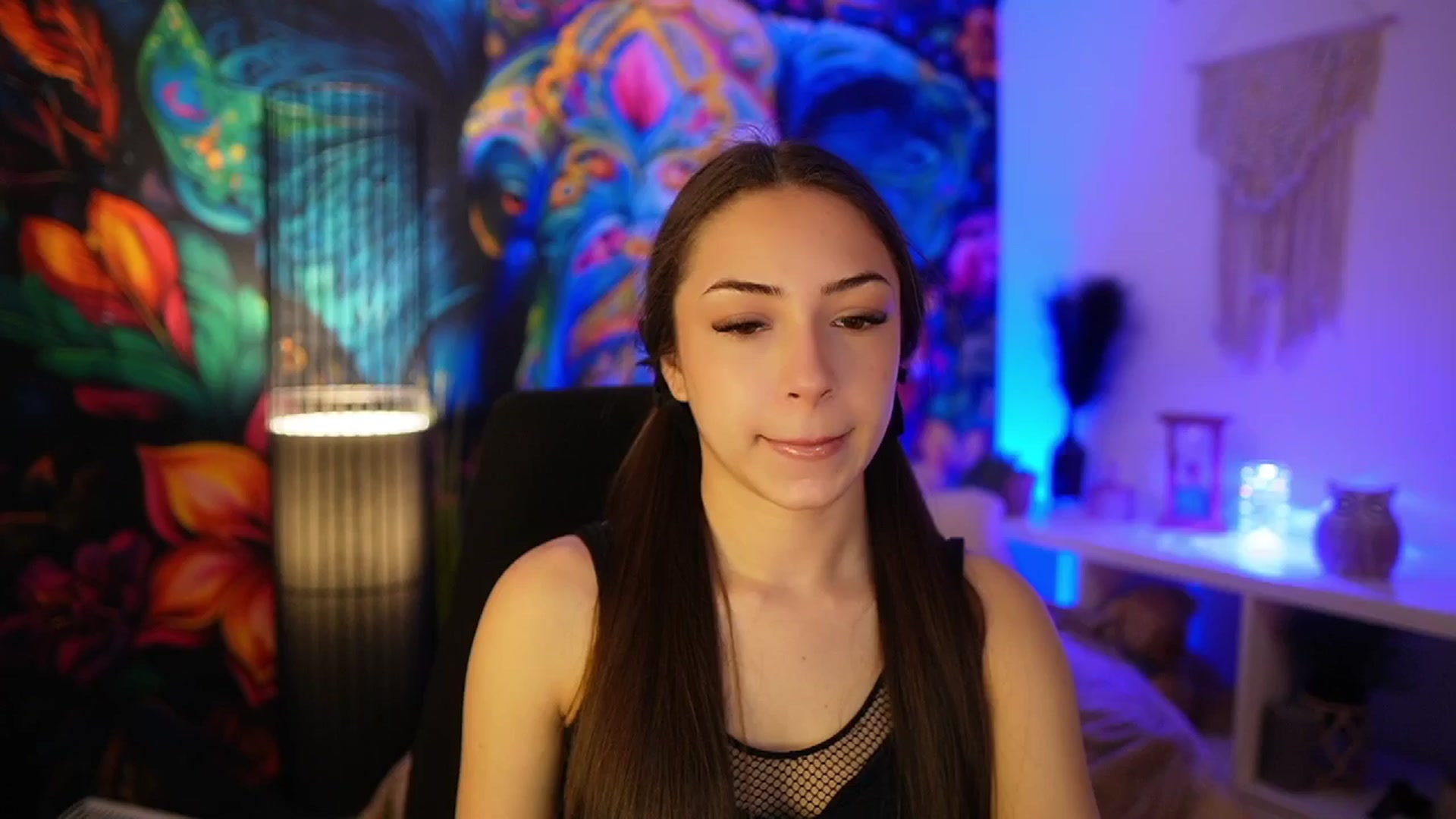 Gallery image thumbnail from Briar__Rose's myfreecams stream on, 03/26/2025, 13:35 image 18 of 20