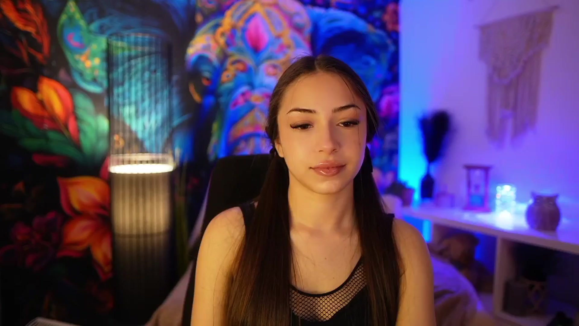 Gallery image thumbnail from Briar__Rose's myfreecams stream on, 03/26/2025, 17:39 image 8 of 20