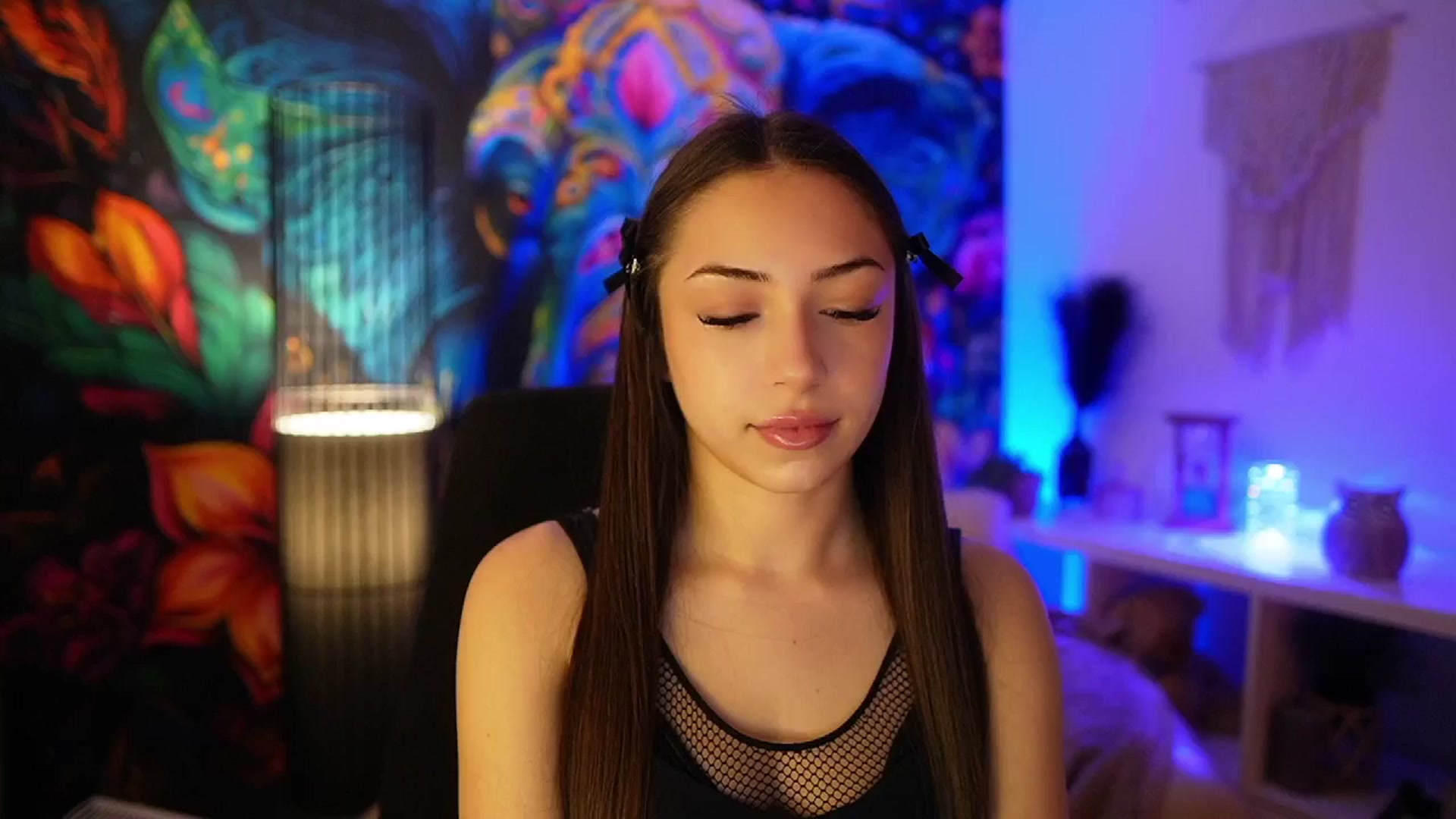 Gallery image thumbnail from Briar__Rose's myfreecams stream on, 03/26/2025, 17:39 image 15 of 20