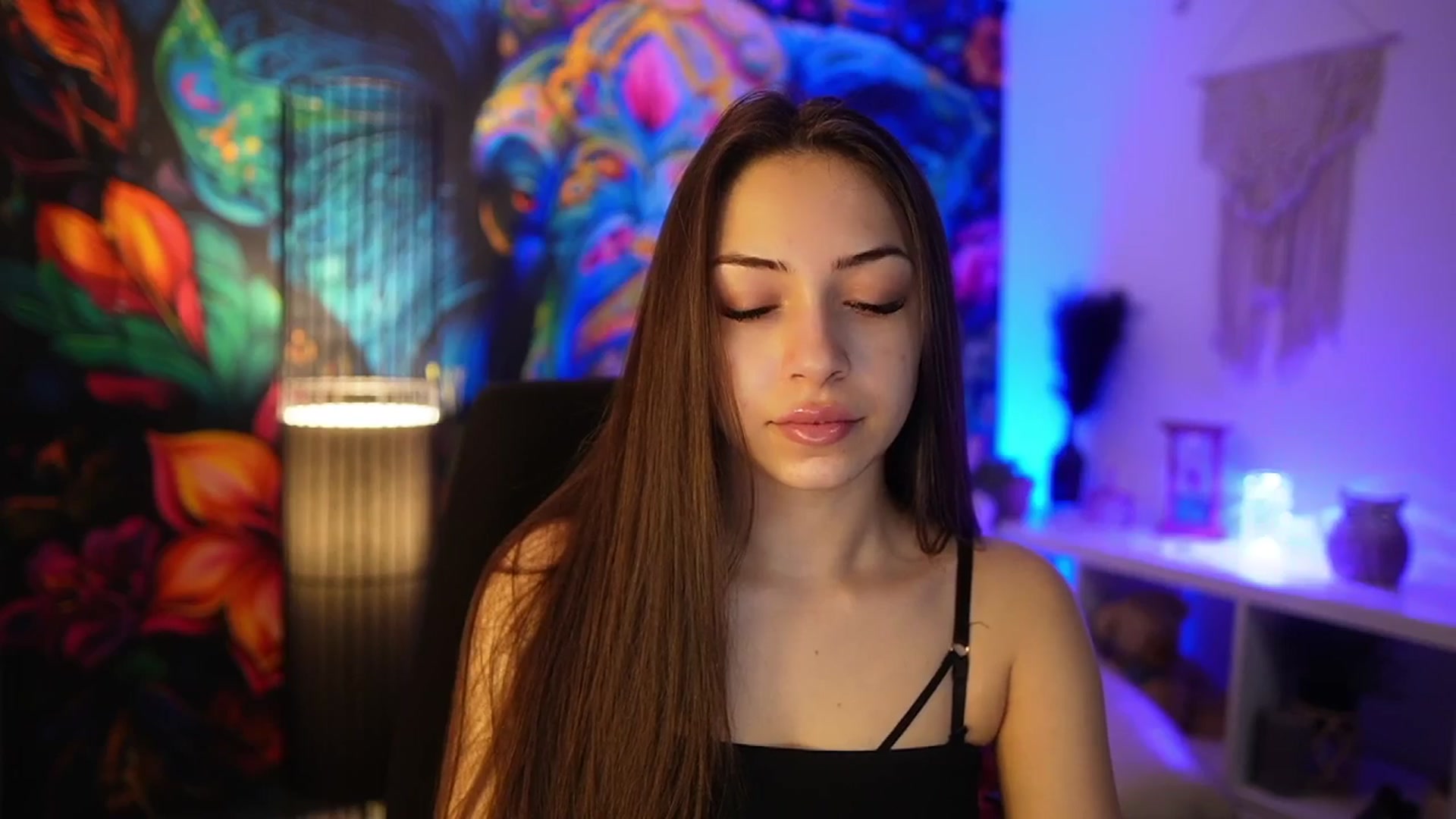 Gallery image thumbnail from Briar__Rose's myfreecams stream on, 03/31/2025, 13:24 image 17 of 20