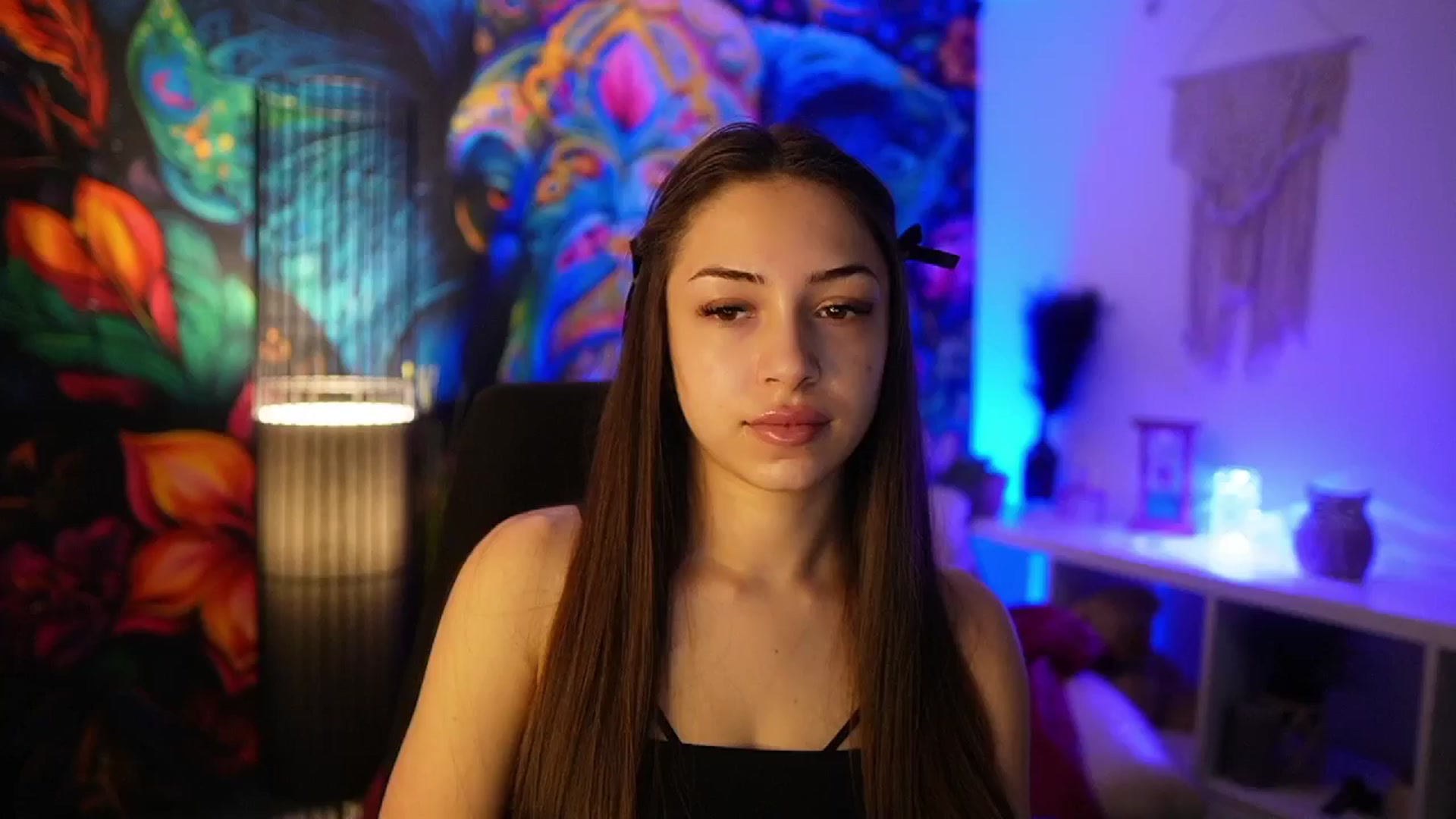 Gallery image thumbnail from Briar__Rose's myfreecams stream on, 03/31/2025, 17:02 image 14 of 20