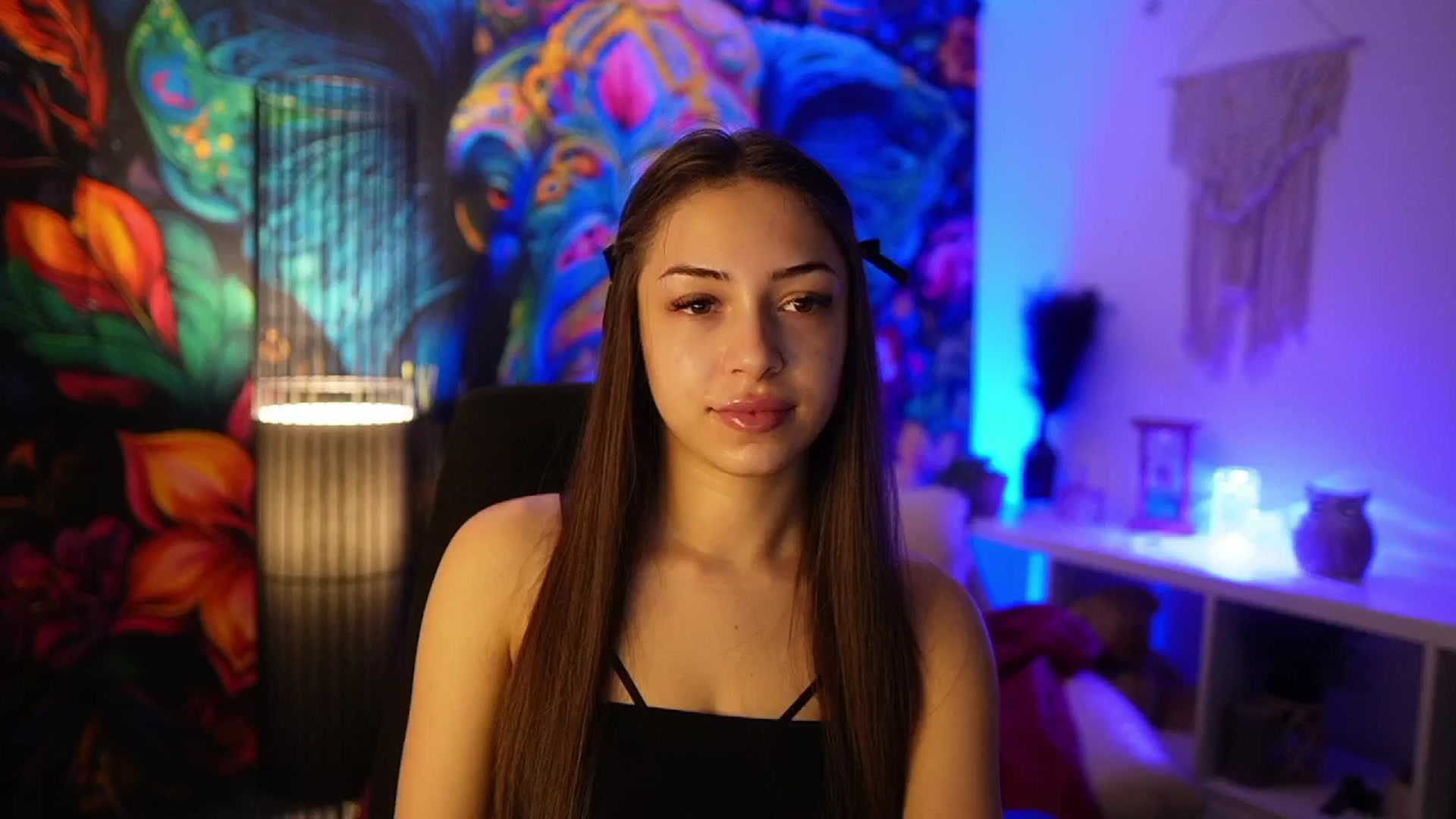 Gallery image thumbnail from Briar__Rose's myfreecams stream on, 03/31/2025, 17:02 image 12 of 20