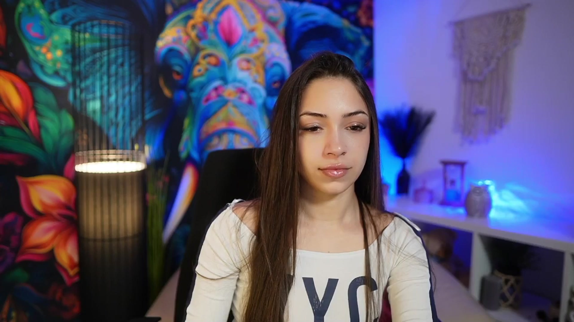 Gallery image thumbnail from Briar__Rose's myfreecams stream on, 04/06/2025, 15:04 image 3 of 20