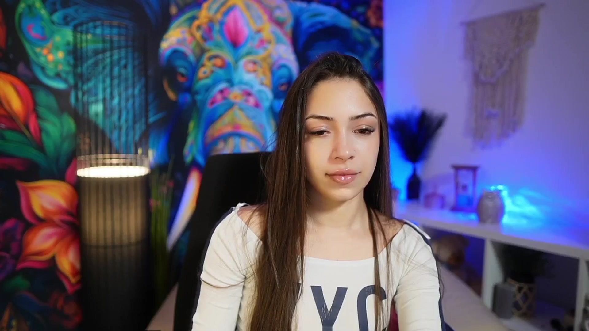 Gallery image thumbnail from Briar__Rose's myfreecams stream on, 04/06/2025, 15:04 image 2 of 20