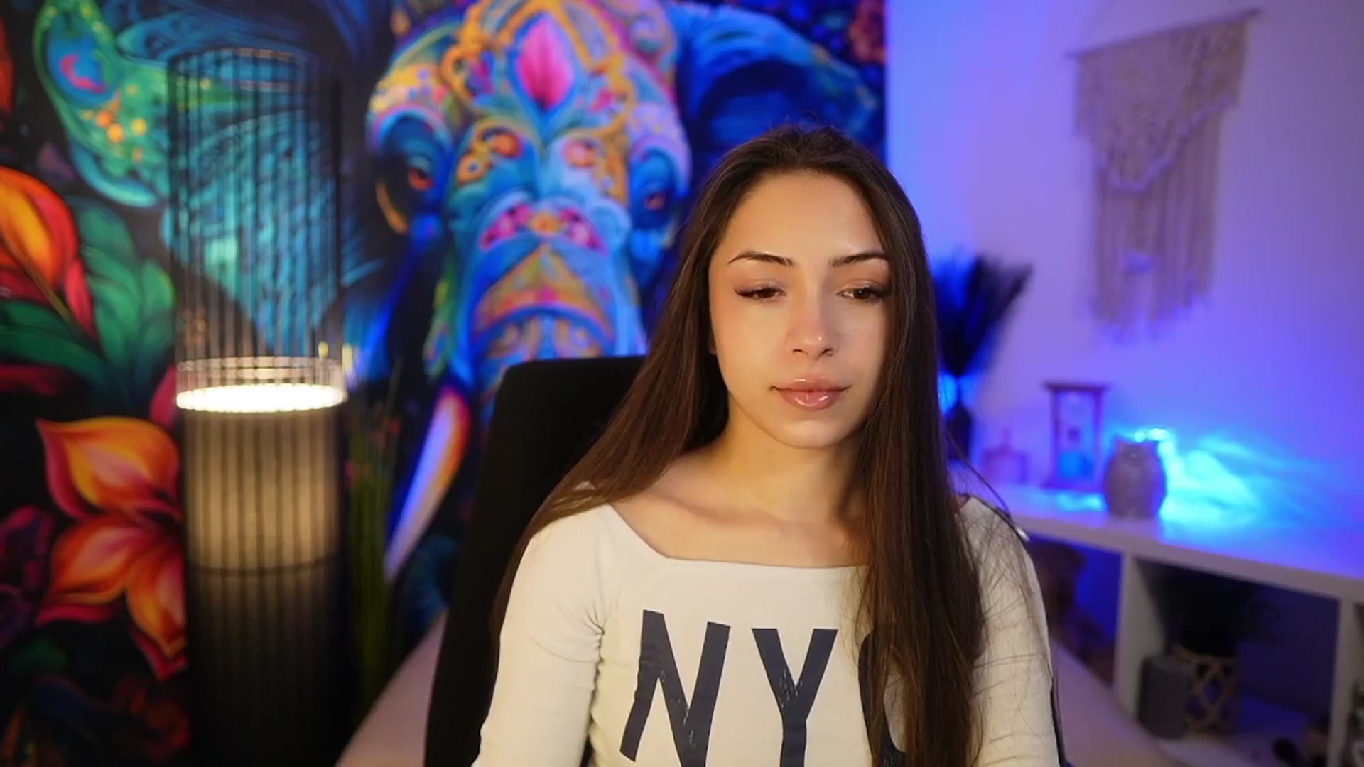 Gallery image thumbnail from Briar__Rose's myfreecams stream on, 04/06/2025, 15:04 image 4 of 20
