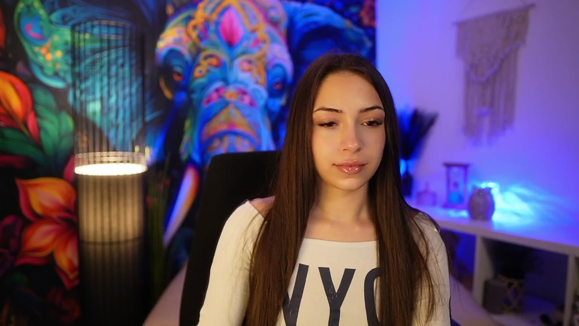 Gallery image thumbnail from Briar__Rose's myfreecams stream on, 04/06/2025, 15:04 image 13 of 20