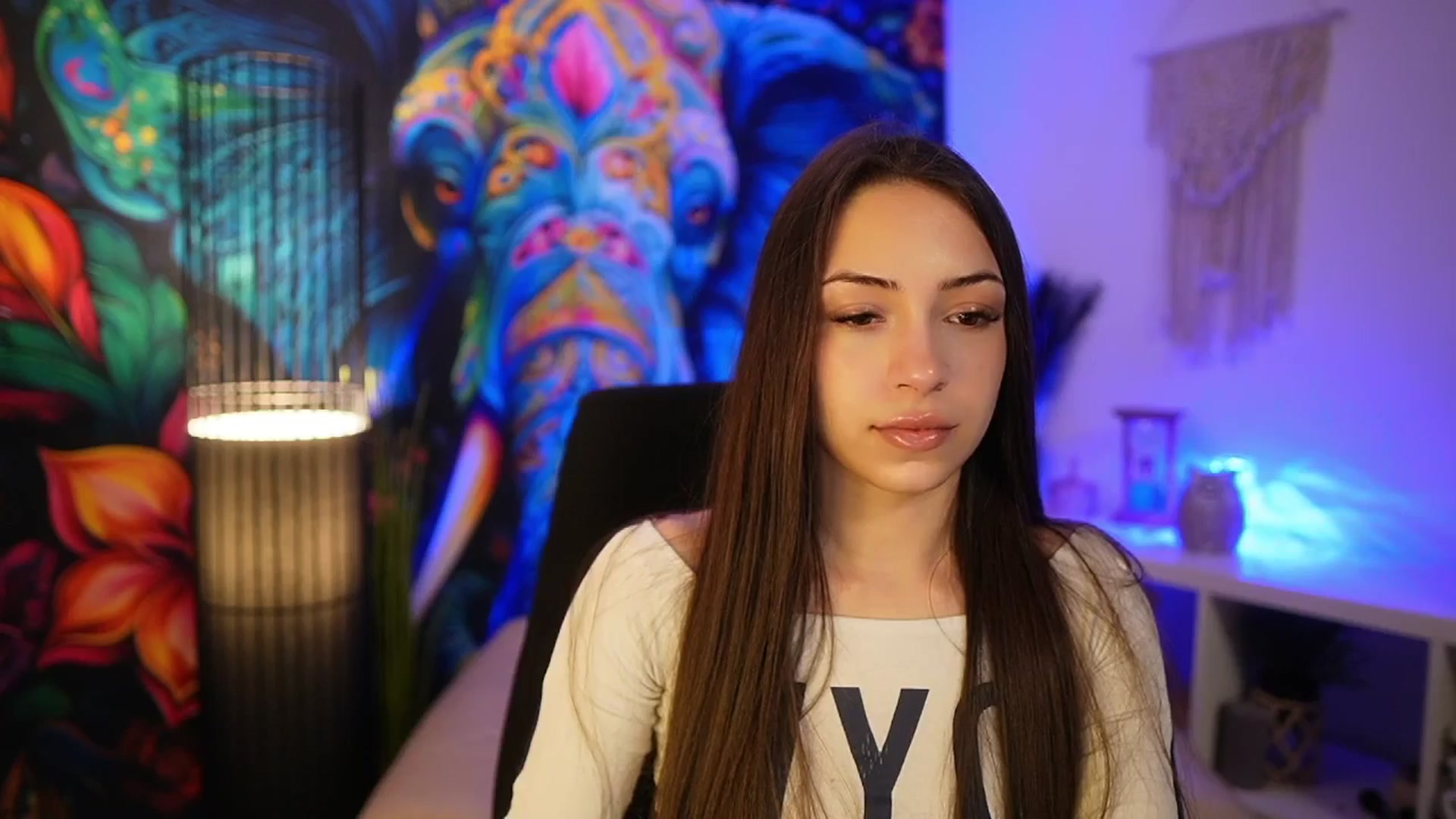 Gallery image thumbnail from Briar__Rose's myfreecams stream on, 04/06/2025, 15:04 image 9 of 20