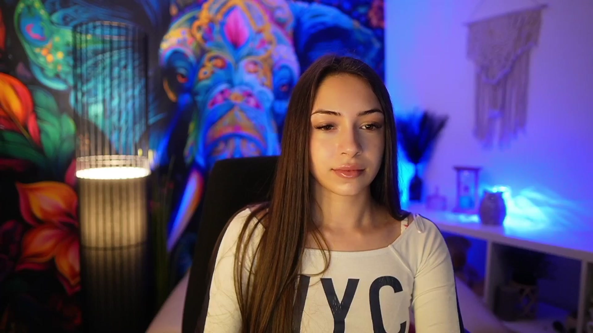 Gallery image thumbnail from Briar__Rose's myfreecams stream on, 04/06/2025, 16:42 image 4 of 20