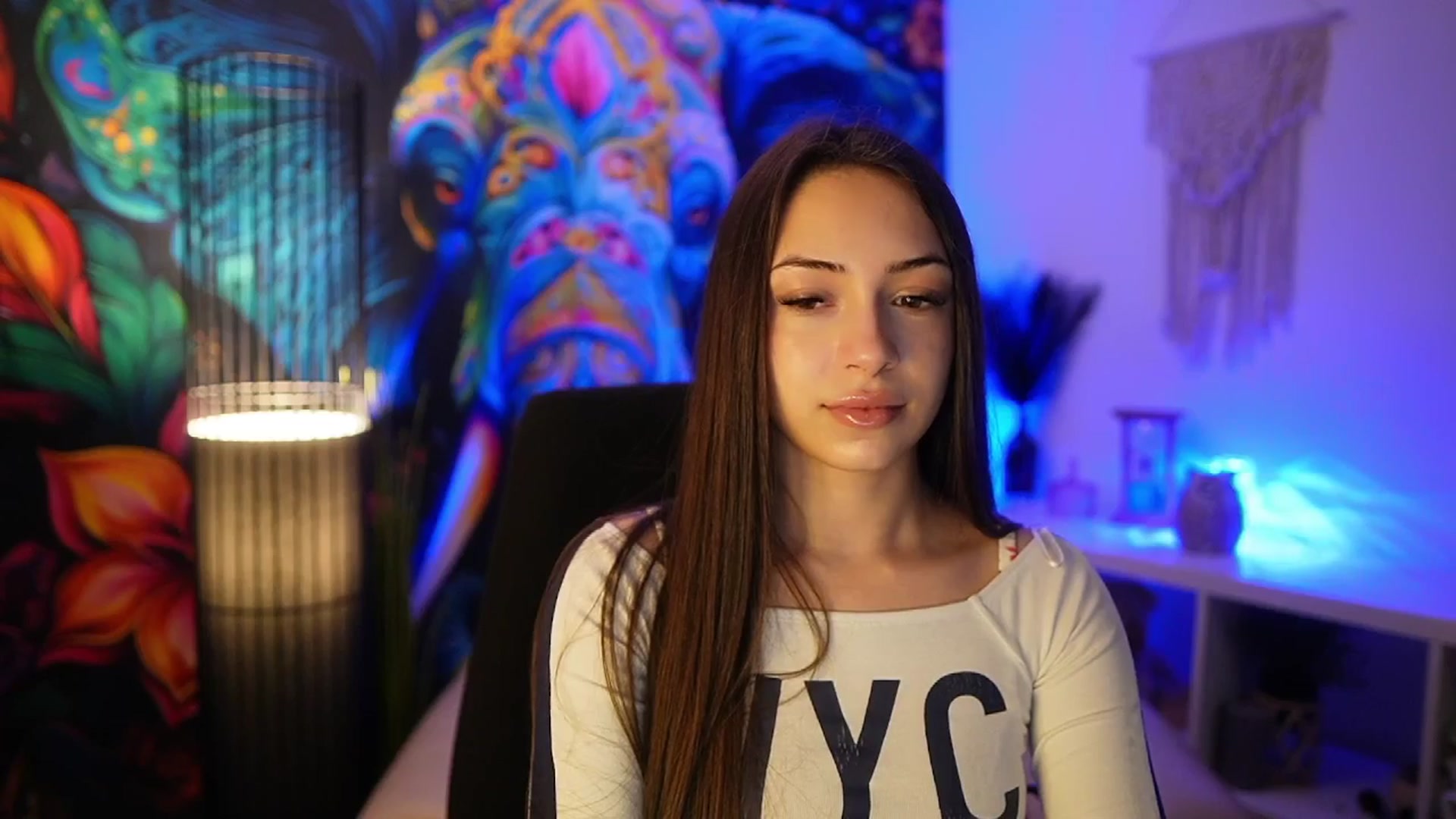 Gallery image thumbnail from Briar__Rose's myfreecams stream on, 04/06/2025, 16:42 image 5 of 20