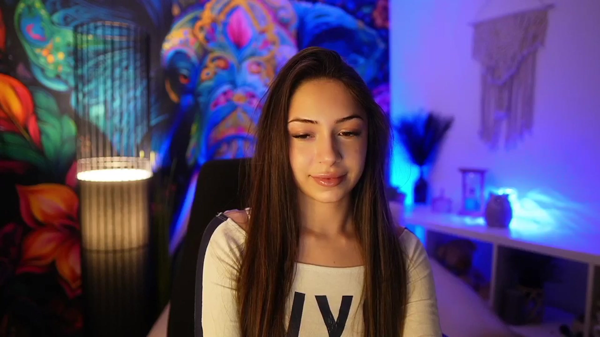 Gallery image thumbnail from Briar__Rose's myfreecams stream on, 04/06/2025, 17:58 image 4 of 20