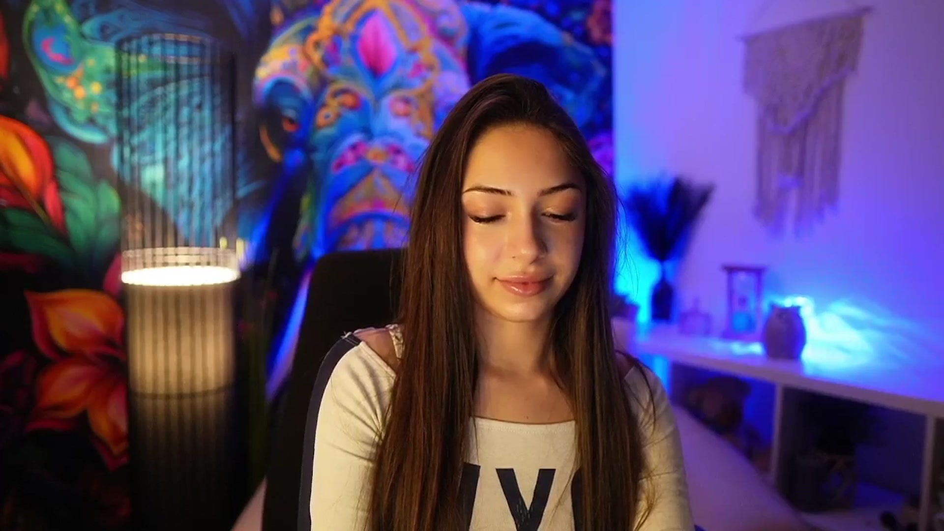 Gallery image thumbnail from Briar__Rose's myfreecams stream on, 04/06/2025, 17:58 image 12 of 20
