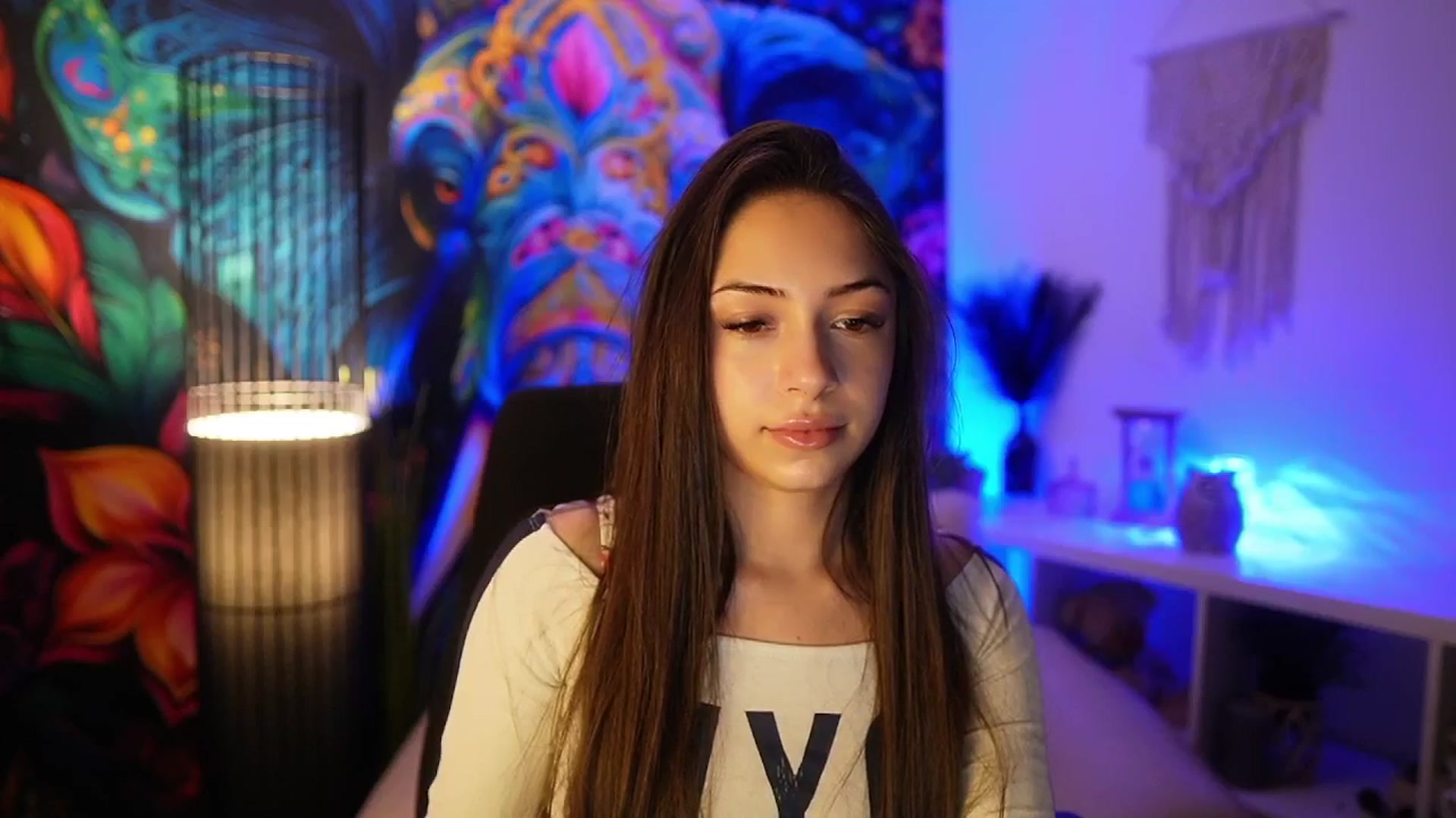 Gallery image thumbnail from Briar__Rose's myfreecams stream on, 04/06/2025, 17:58 image 17 of 20