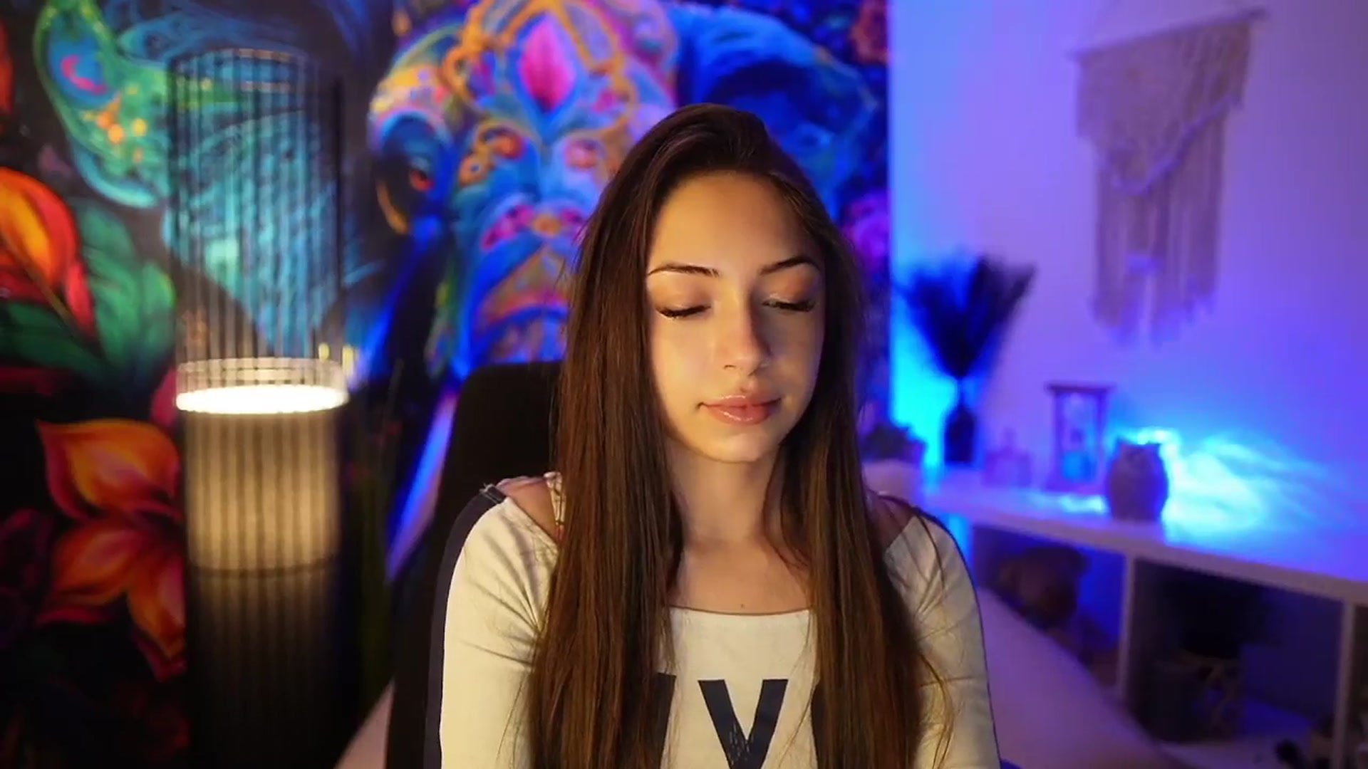 Gallery image thumbnail from Briar__Rose's myfreecams stream on, 04/06/2025, 17:58 image 16 of 20