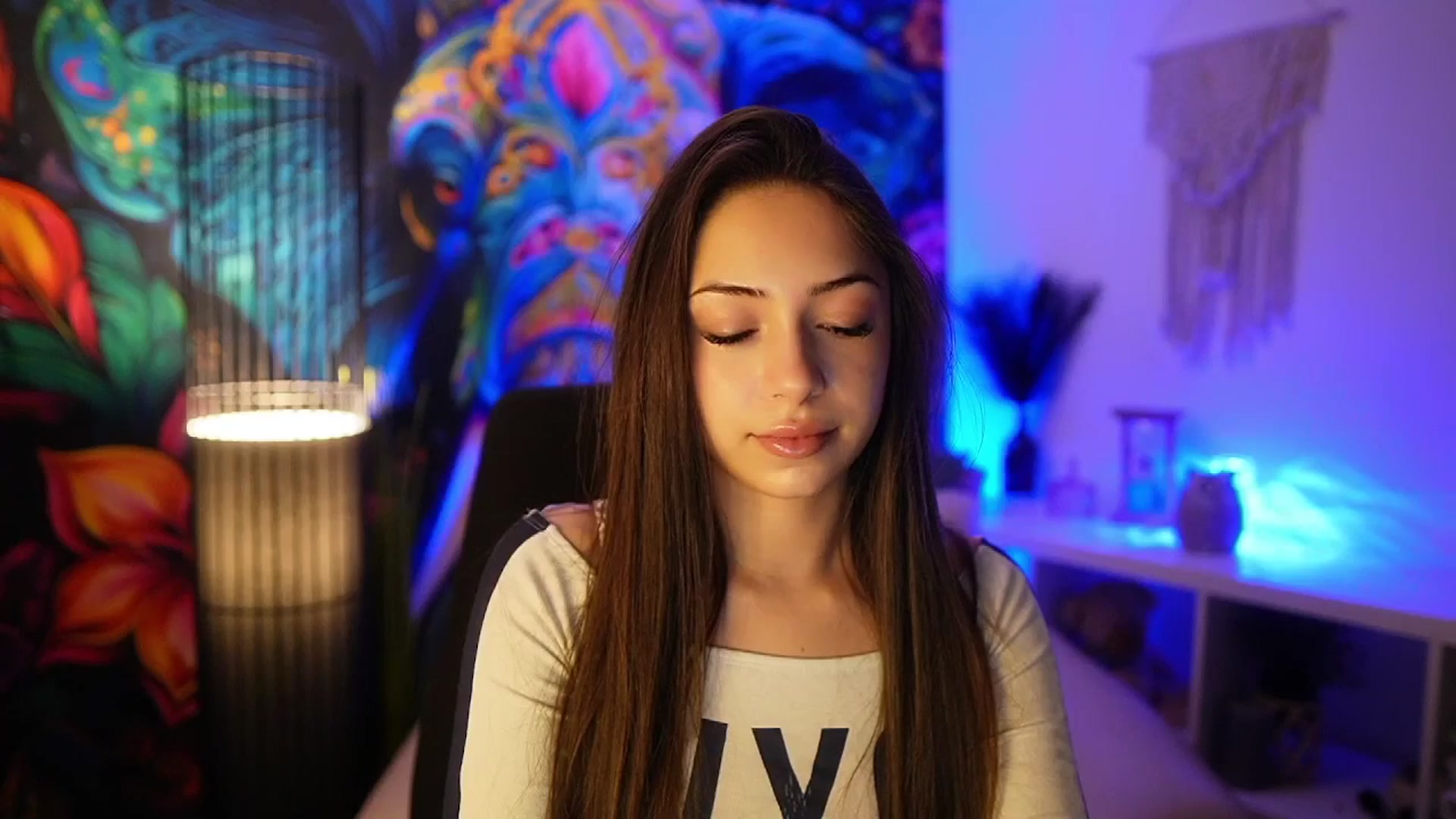 Gallery image thumbnail from Briar__Rose's myfreecams stream on, 04/06/2025, 17:58 image 8 of 20