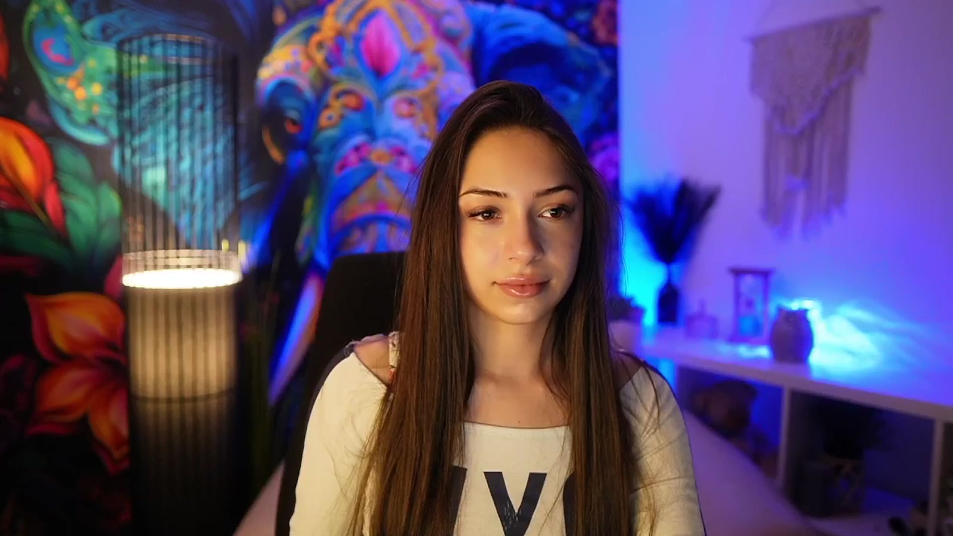 Gallery image thumbnail from Briar__Rose's myfreecams stream on, 04/06/2025, 17:58 image 15 of 20