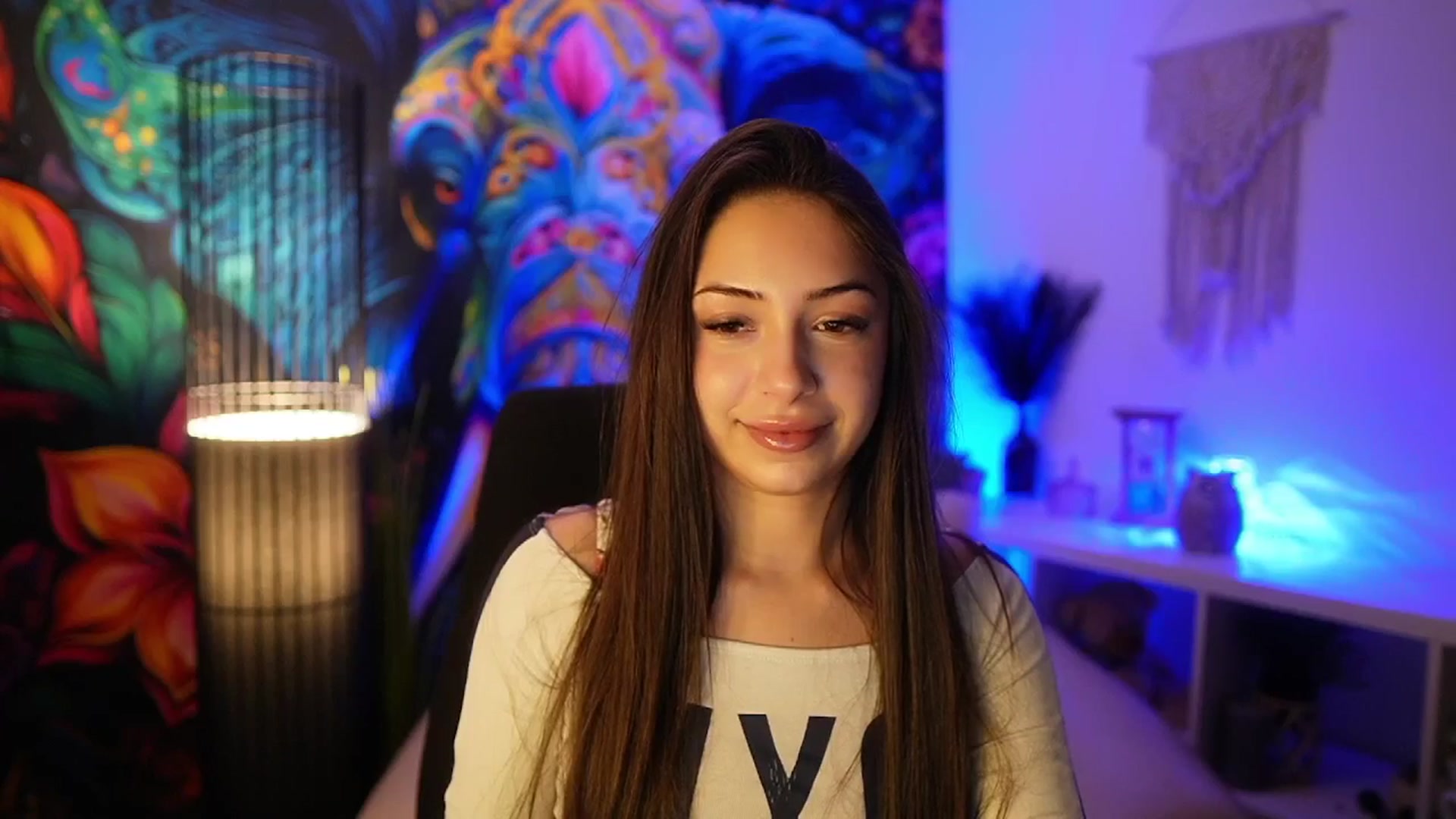 Gallery image thumbnail from Briar__Rose's myfreecams stream on, 04/06/2025, 17:58 image 14 of 20