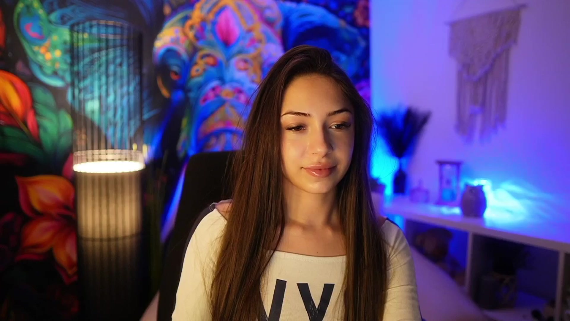 Gallery image thumbnail from Briar__Rose's myfreecams stream on, 04/06/2025, 17:58 image 3 of 20