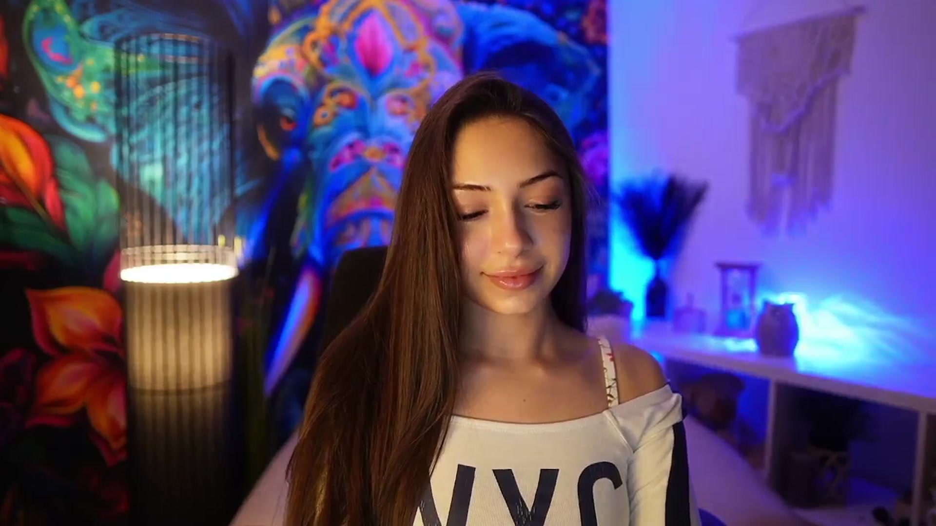 Gallery image thumbnail from Briar__Rose's myfreecams stream on, 04/06/2025, 17:58 image 19 of 20