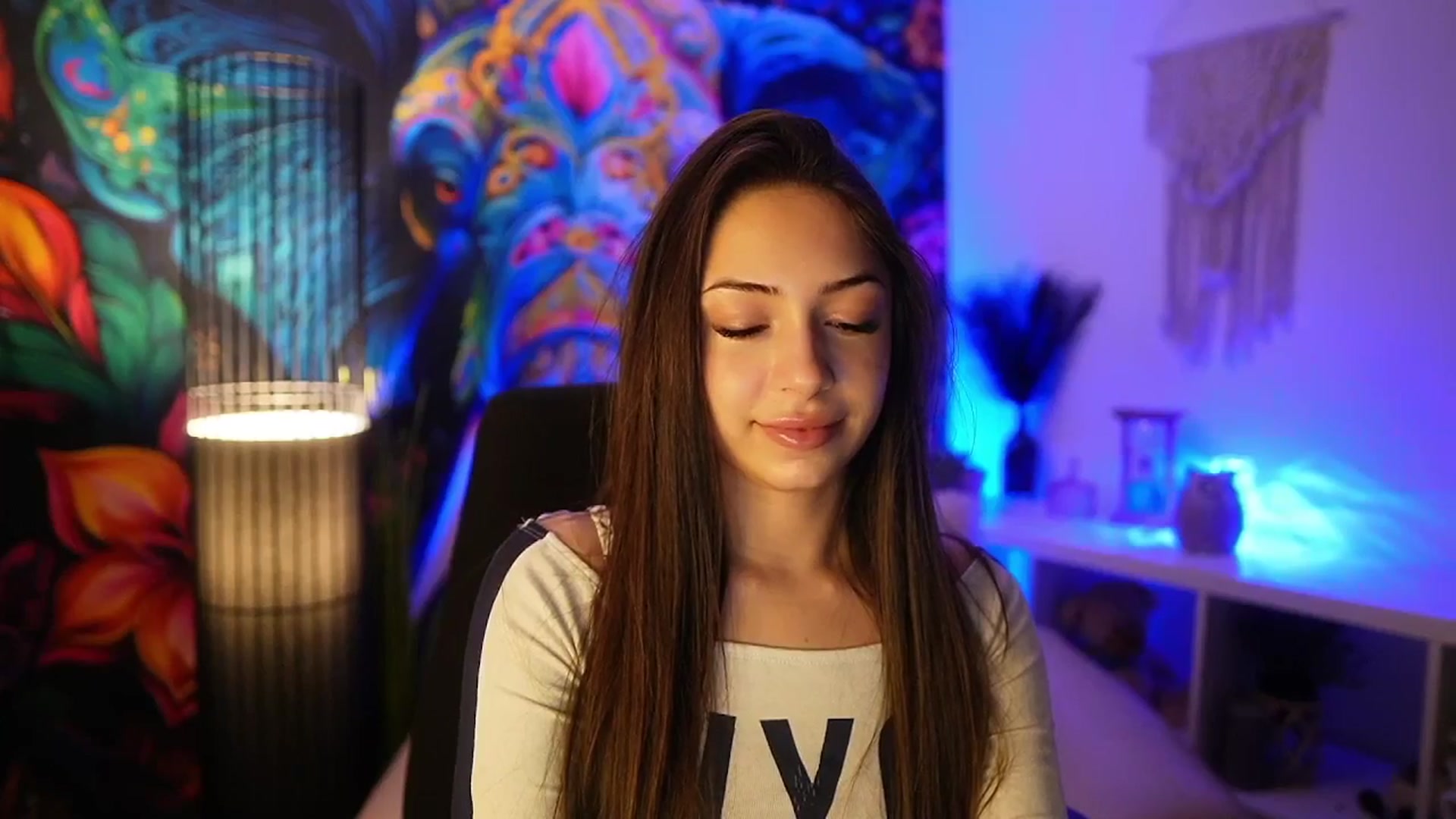 Gallery image thumbnail from Briar__Rose's myfreecams stream on, 04/06/2025, 17:58 image 11 of 20