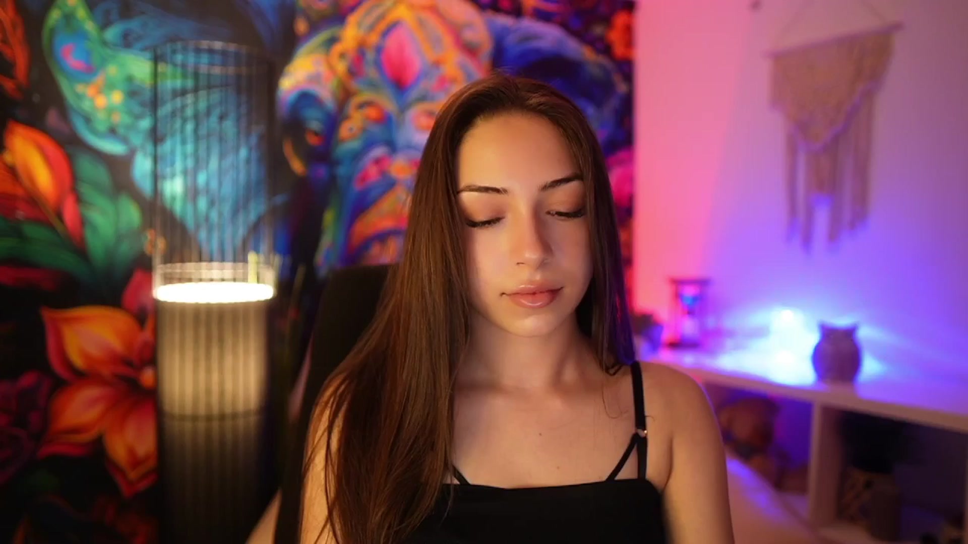 Gallery image thumbnail from Briar__Rose's myfreecams stream on, 04/14/2025, 17:55 image 9 of 20