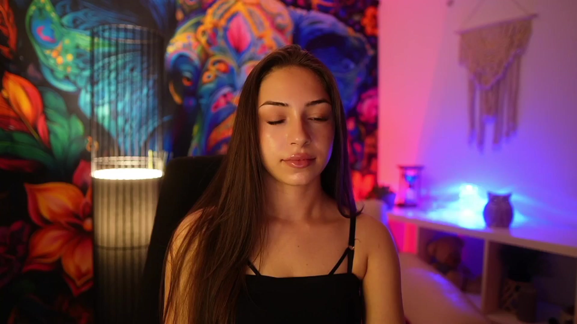 Gallery image thumbnail from Briar__Rose's myfreecams stream on, 04/14/2025, 17:55 image 19 of 20