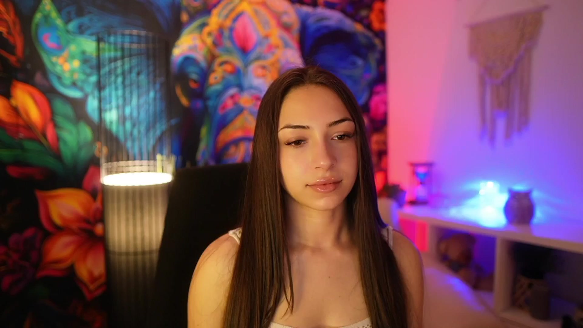 Gallery image thumbnail from Briar__Rose's myfreecams stream on, 04/15/2025, 14:38 image 9 of 20