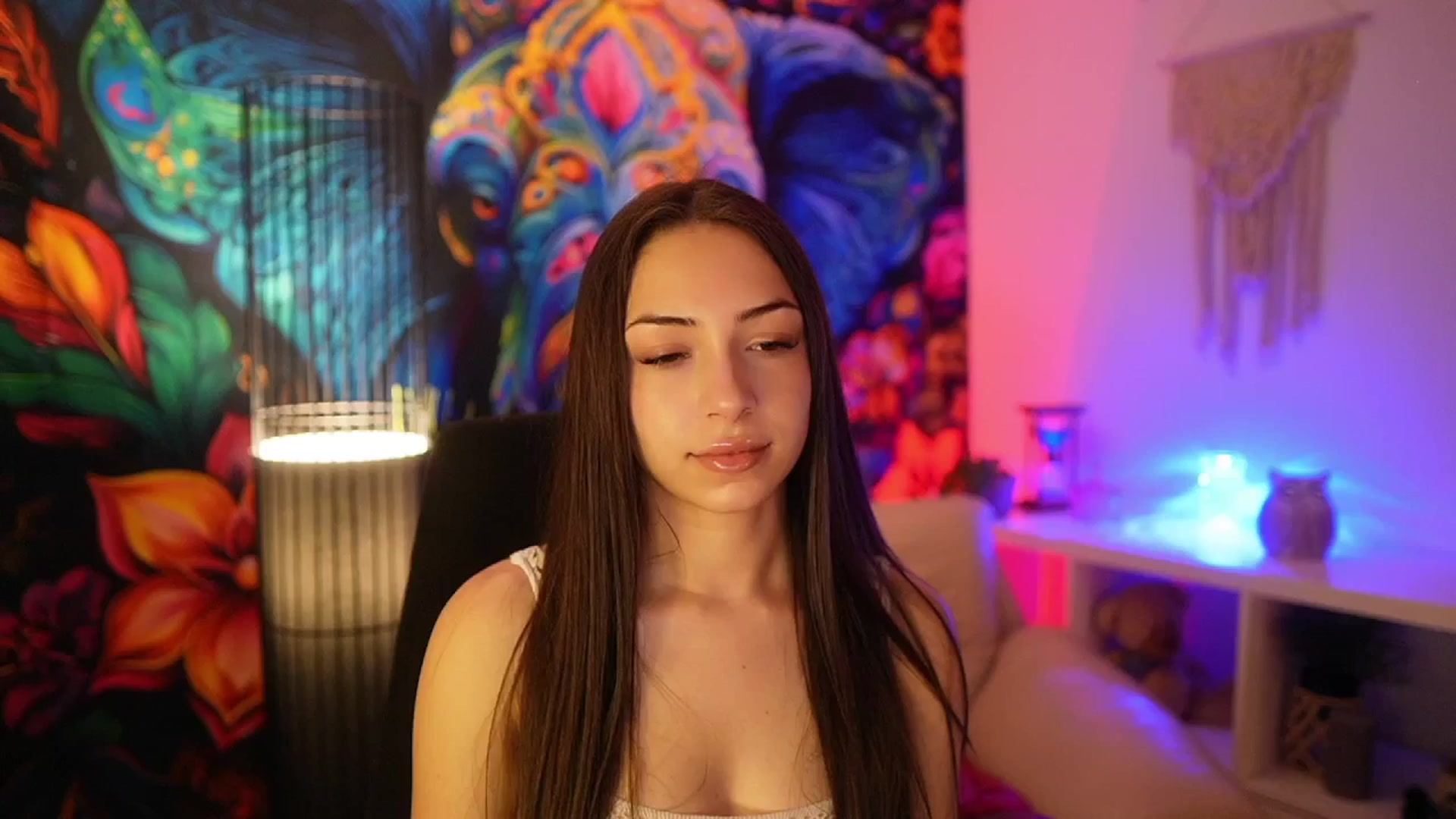 Gallery image thumbnail from Briar__Rose's myfreecams stream on, 04/15/2025, 14:38 image 16 of 20