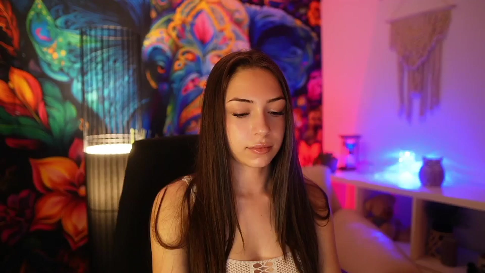 Gallery image thumbnail from Briar__Rose's myfreecams stream on, 04/15/2025, 17:49 image 20 of 20