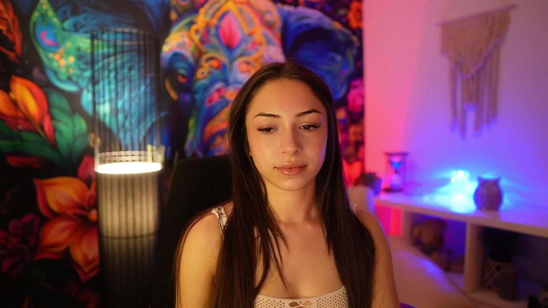 Gallery image thumbnail from Briar__Rose's myfreecams stream on, 04/15/2025, 17:49 image 8 of 20
