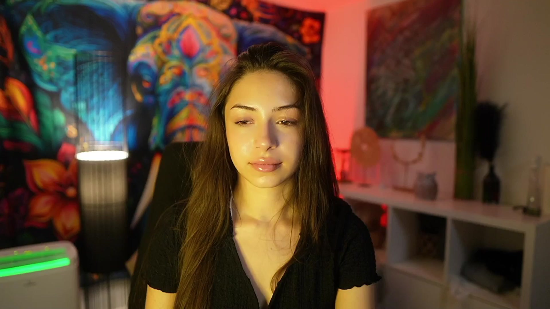Gallery image thumbnail from Briar__Rose's myfreecams stream on, 05/20/2025, 15:10 image 15 of 20