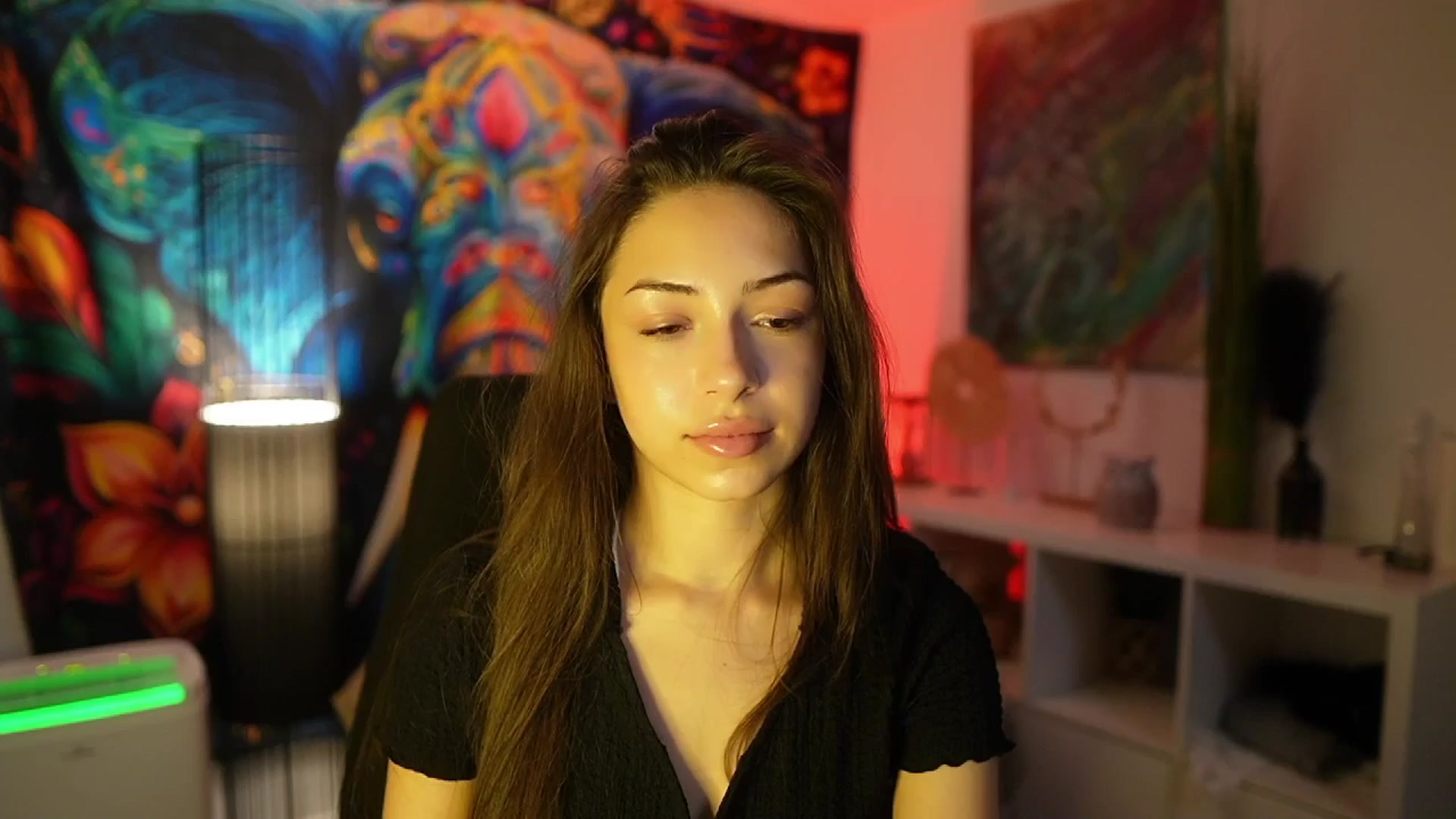 Gallery image thumbnail from Briar__Rose's myfreecams stream on, 05/20/2025, 15:10 image 16 of 20