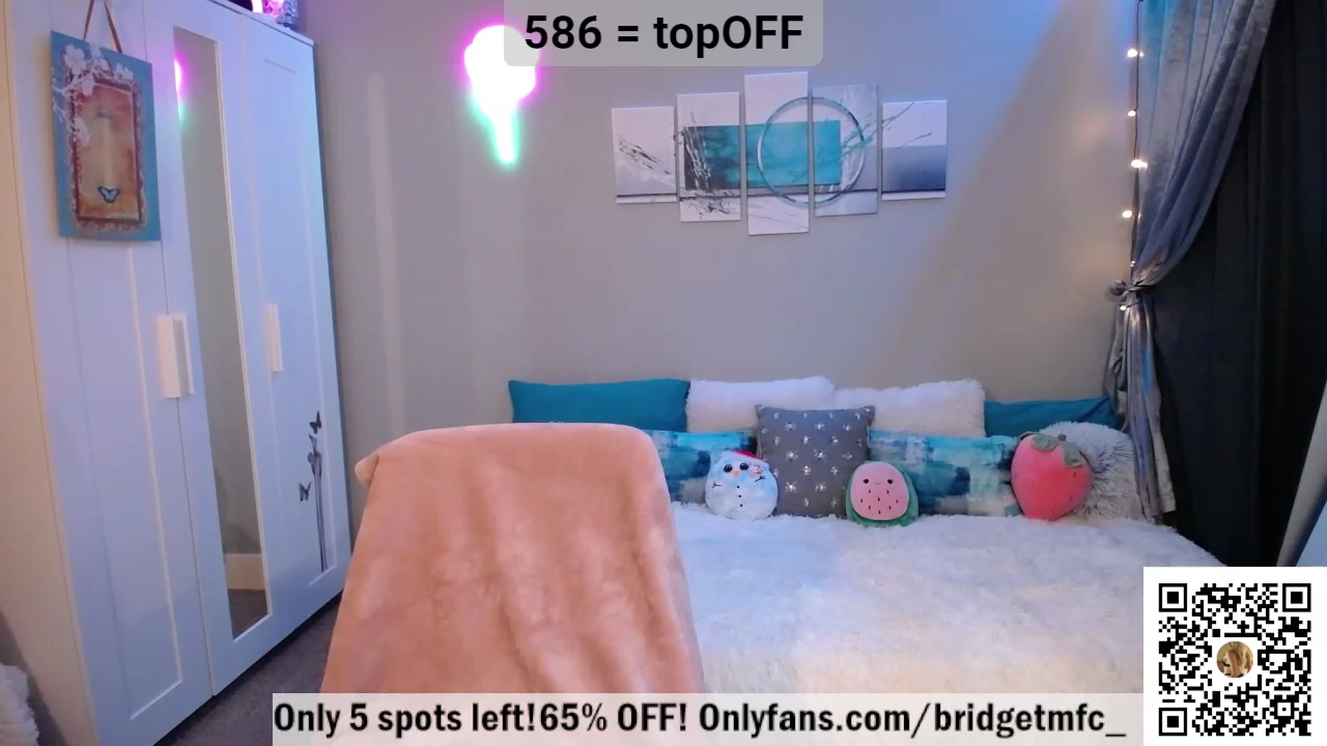 Gallery image thumbnail from Bridg's myfreecams stream on, 01/15/2023, 10:57 image 12 of 20