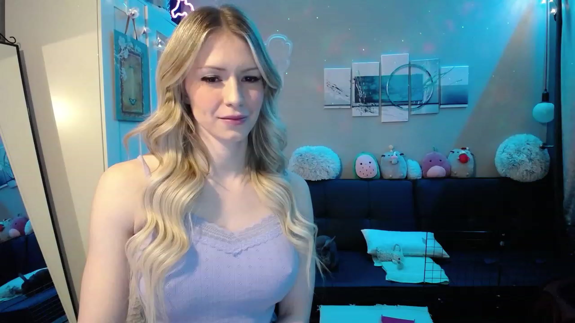 Gallery image thumbnail from Bridg's myfreecams stream on, 05/31/2023, 10:08 image 2 of 20