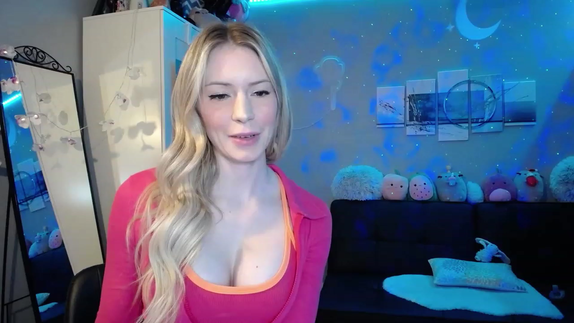 Gallery image thumbnail from Bridg's myfreecams stream on, 06/05/2023, 09:52 image 5 of 20