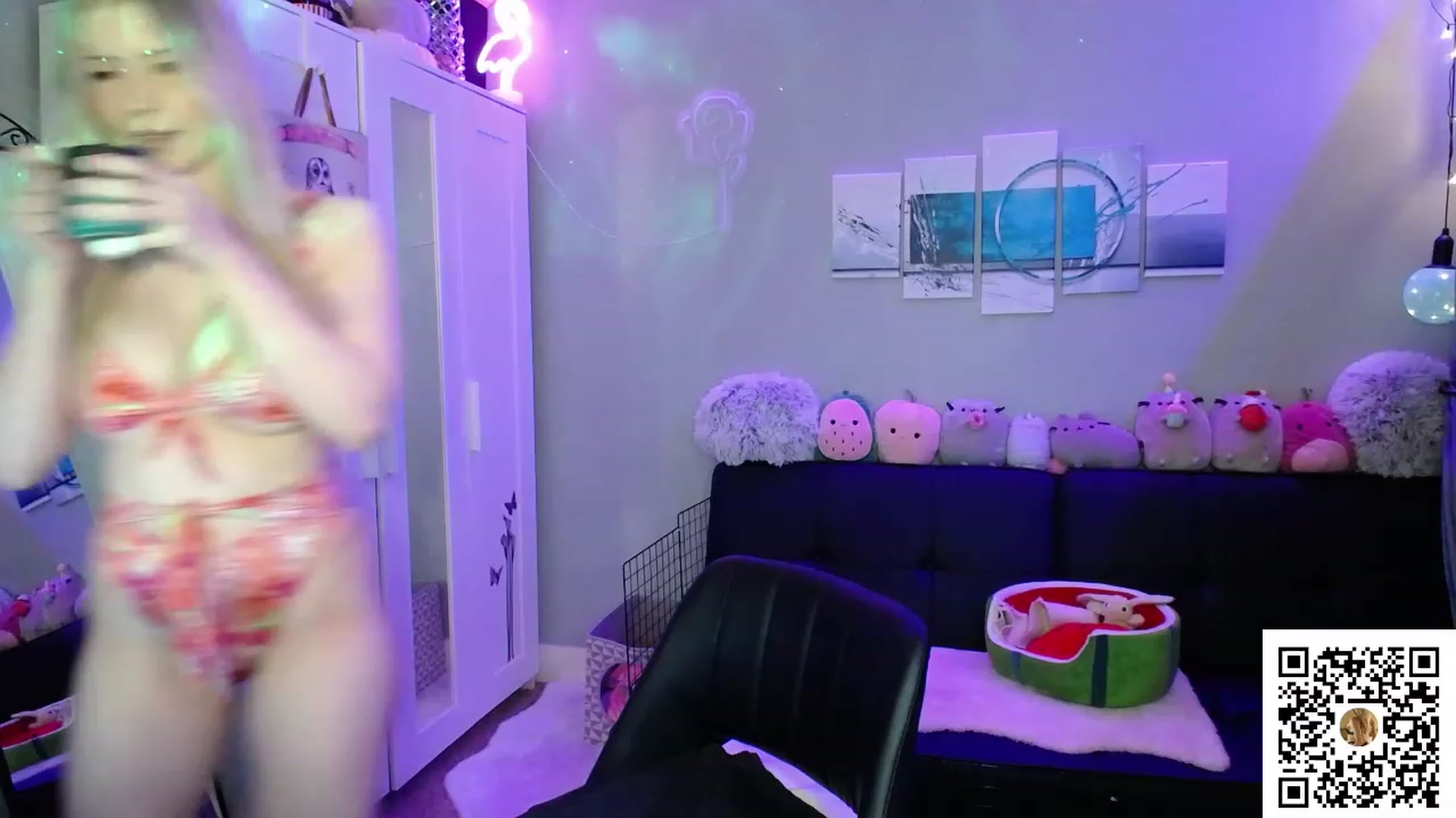 Gallery image thumbnail from Bridg's myfreecams stream on, 06/19/2023, 09:03 image 6 of 20