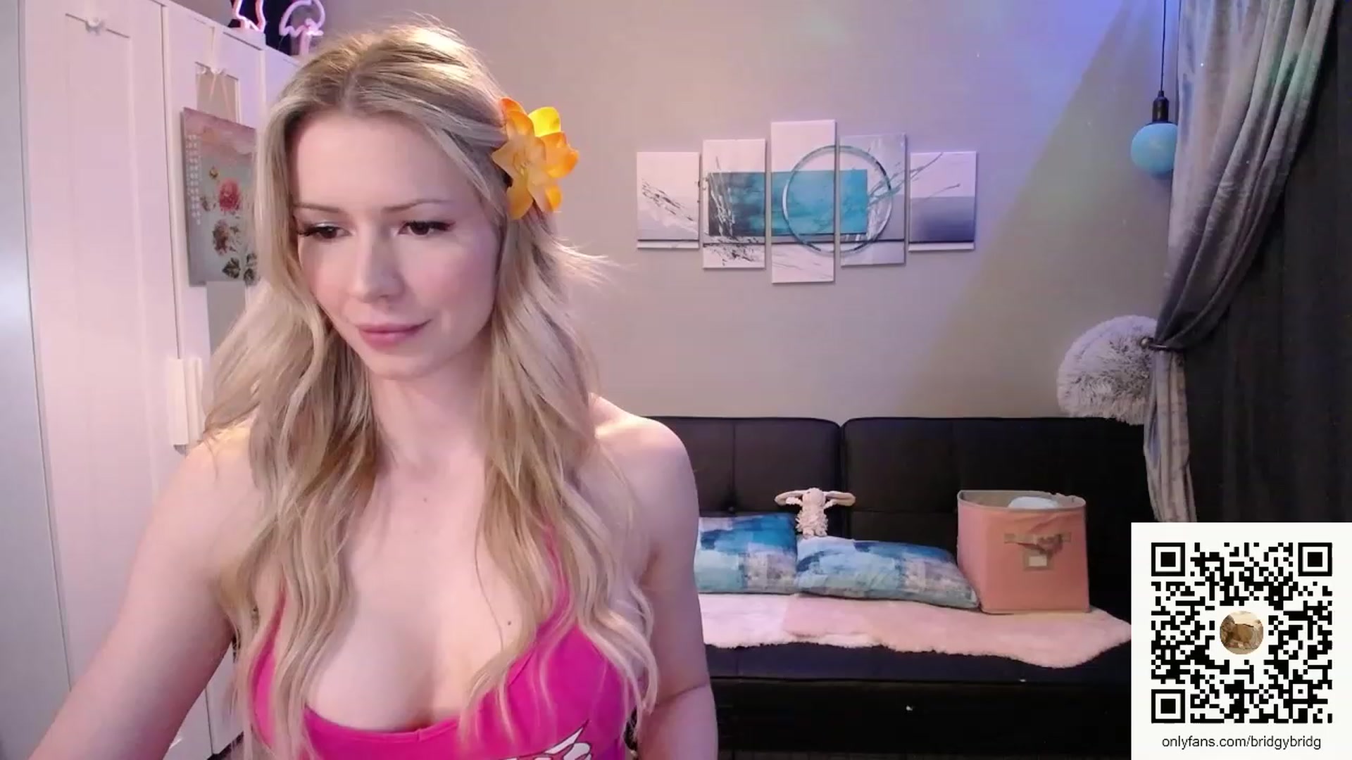 Gallery image thumbnail from Bridg's myfreecams stream on, 08/04/2023, 08:14 image 14 of 20