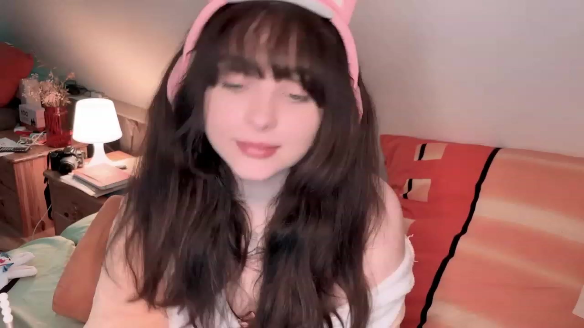 Gallery image thumbnail from BridgeOnFire's myfreecams stream on, 01/26/2024, 15:15 image 18 of 20