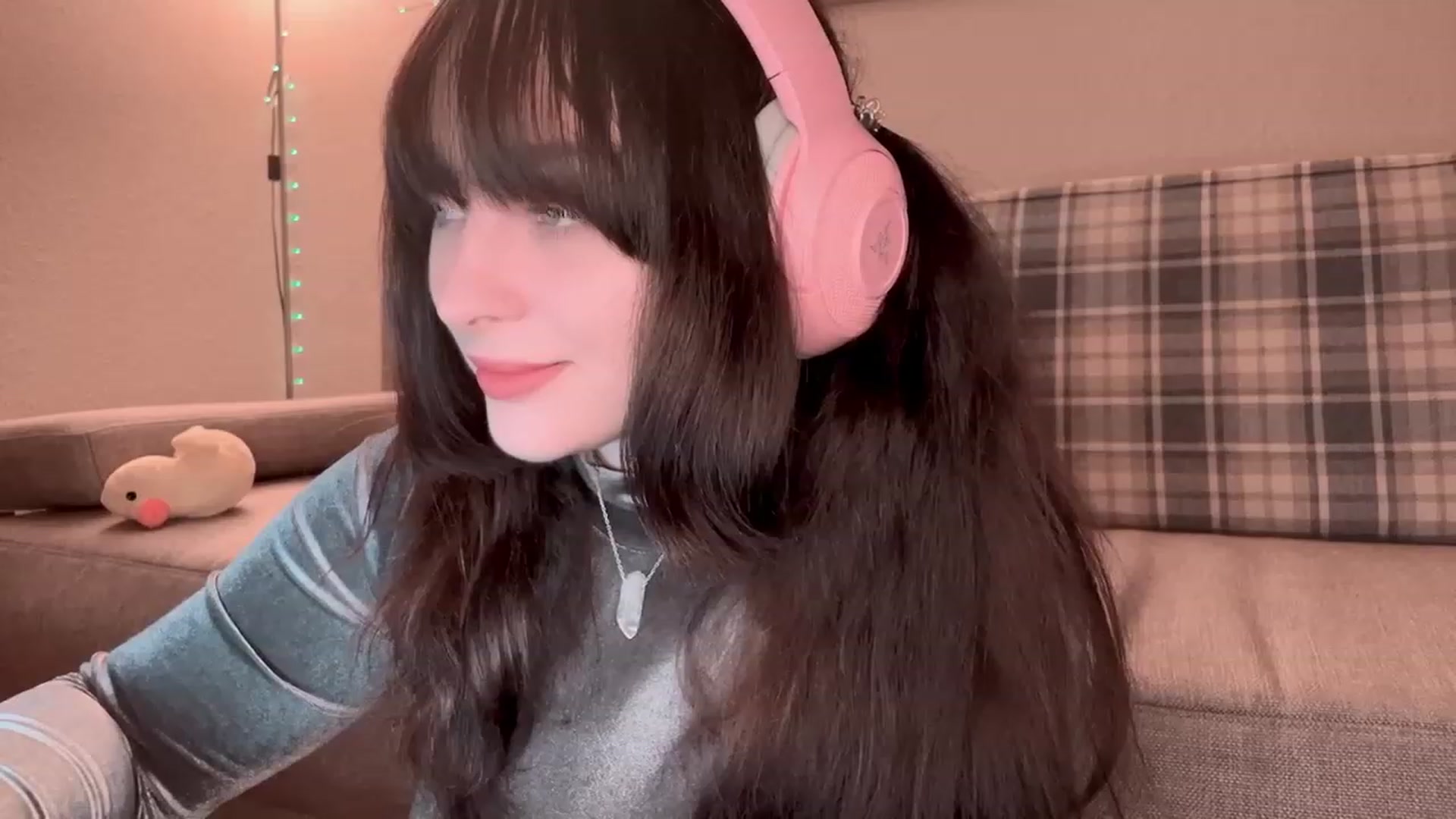 Gallery image thumbnail from BridgeOnFire's myfreecams stream on, 02/10/2024, 19:45 image 5 of 20