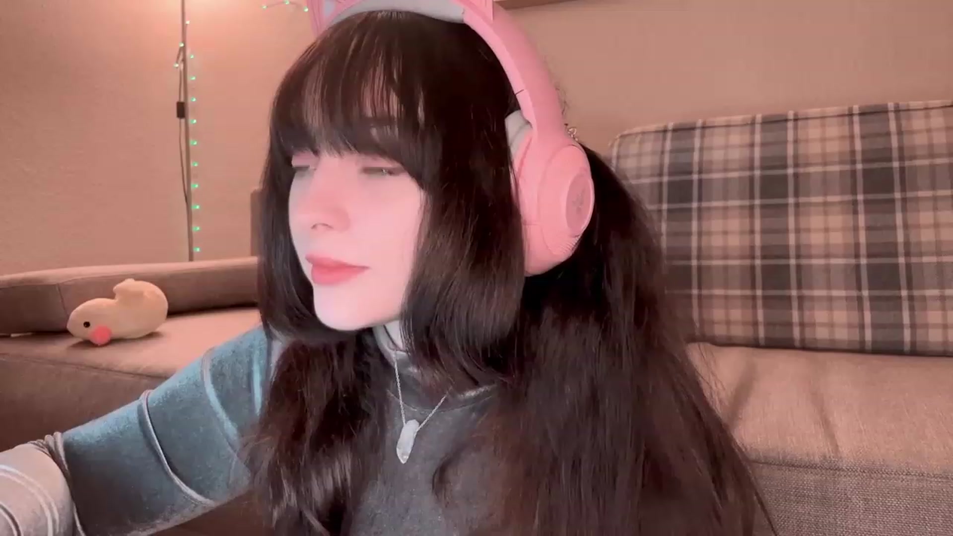 Gallery image thumbnail from BridgeOnFire's myfreecams stream on, 02/10/2024, 19:45 image 4 of 20