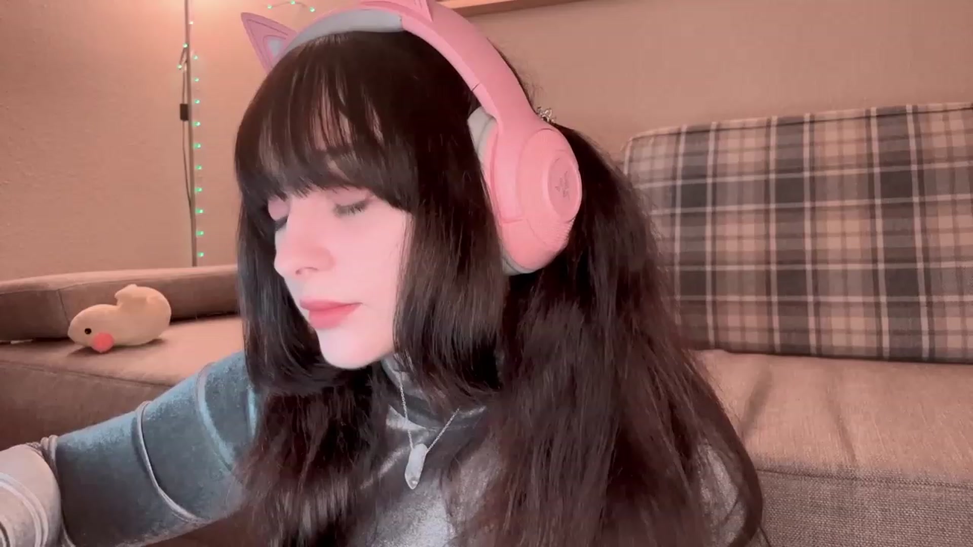 Gallery image thumbnail from BridgeOnFire's myfreecams stream on, 02/10/2024, 19:45 image 3 of 20
