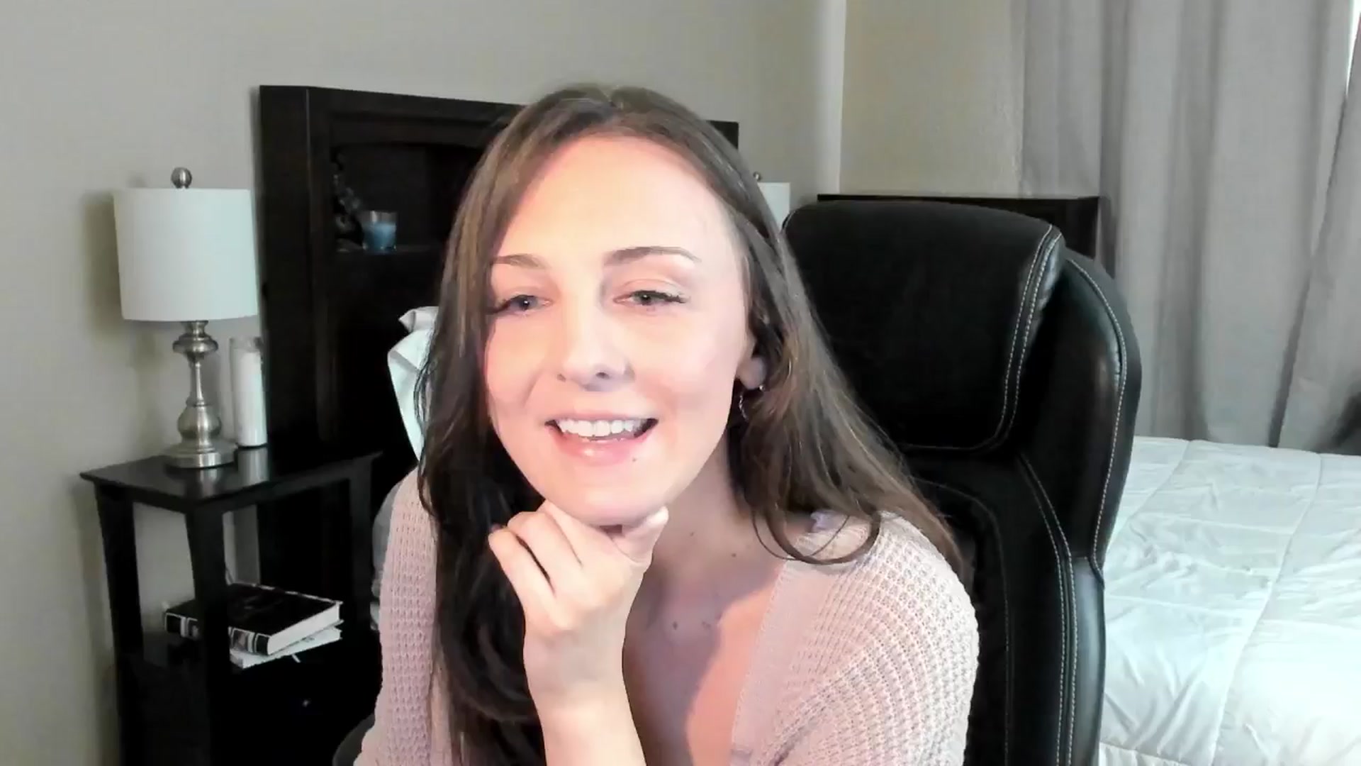 Gallery image thumbnail from BridgetBlight's myfreecams stream on, 05/28/2024, 17:27 image 13 of 20