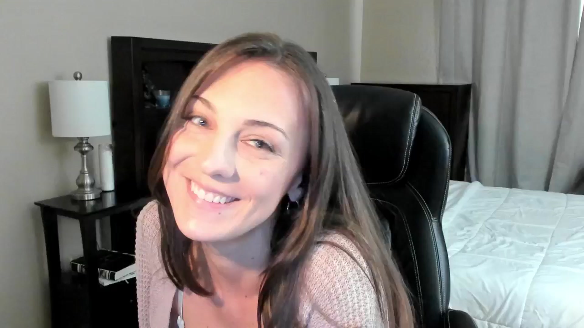 Gallery image thumbnail from BridgetBlight's myfreecams stream on, 05/28/2024, 17:27 image 7 of 20