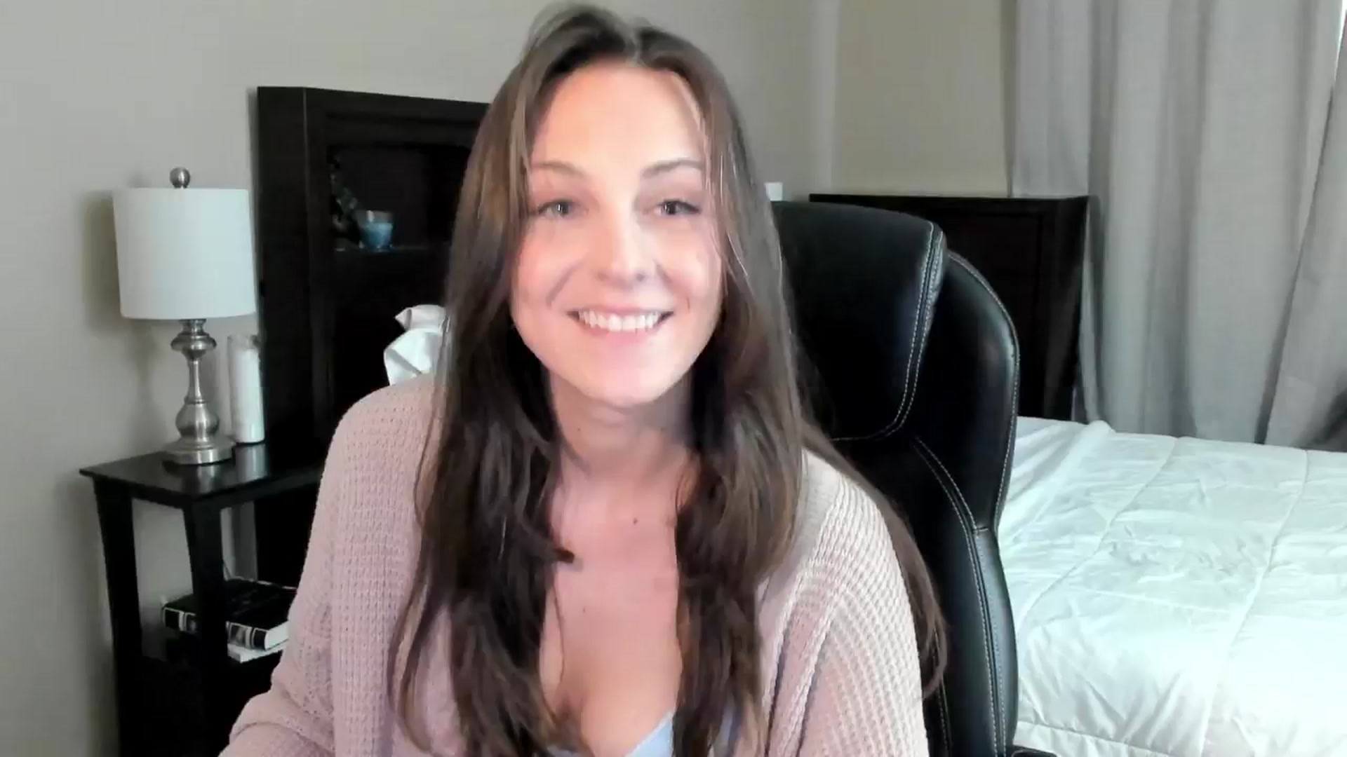 Gallery image thumbnail from BridgetBlight's myfreecams stream on, 05/28/2024, 18:39 image 11 of 20