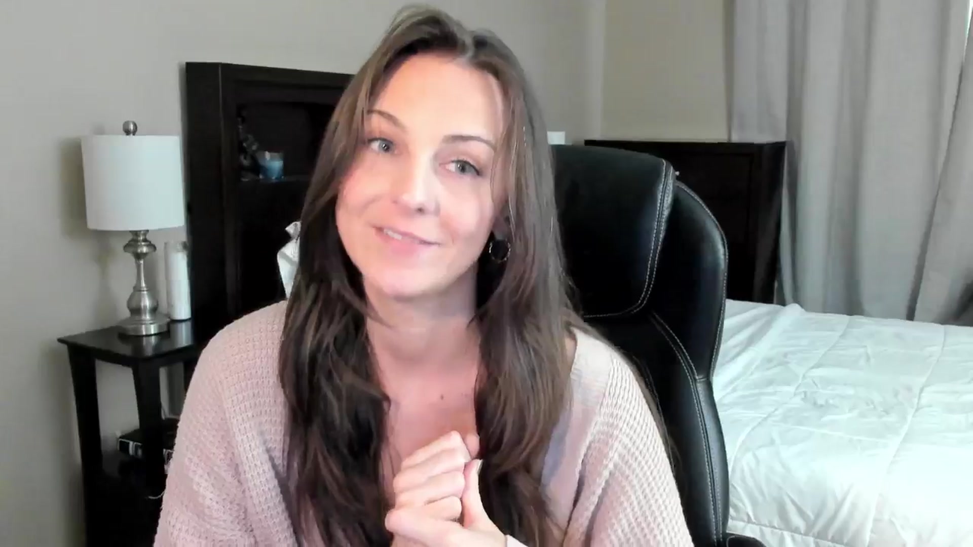 Gallery image thumbnail from BridgetBlight's myfreecams stream on, 05/28/2024, 18:39 image 12 of 20