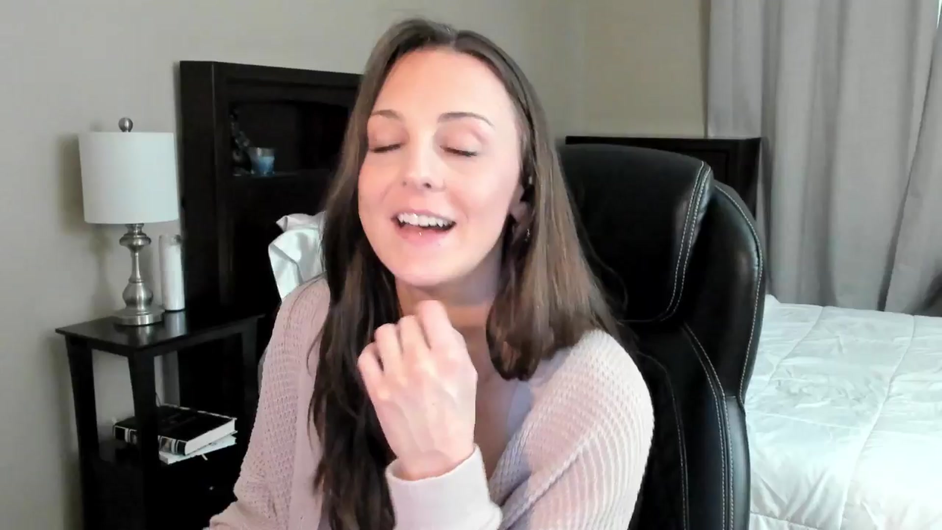 Gallery image thumbnail from BridgetBlight's myfreecams stream on, 05/28/2024, 18:39 image 19 of 20