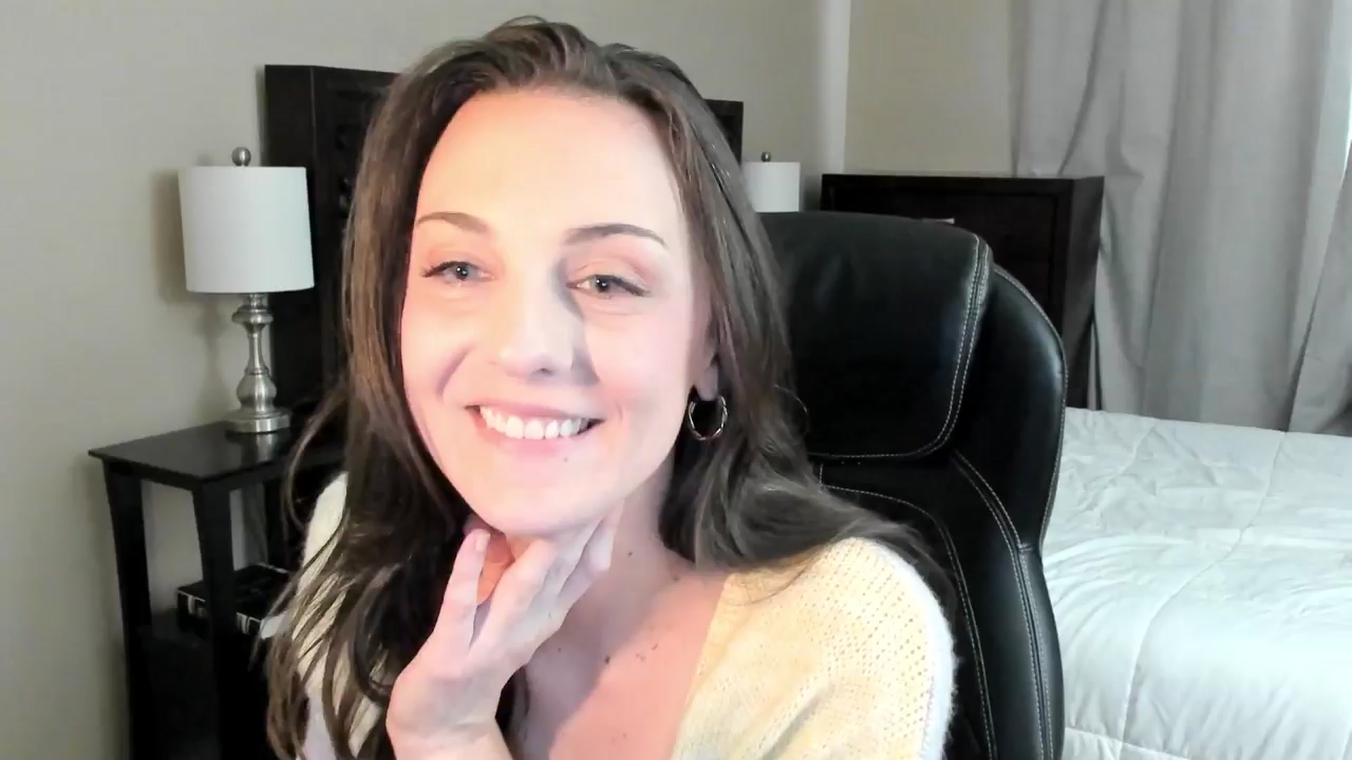Gallery image thumbnail from BridgetBlight's myfreecams stream on, 06/14/2024, 17:54 image 19 of 20
