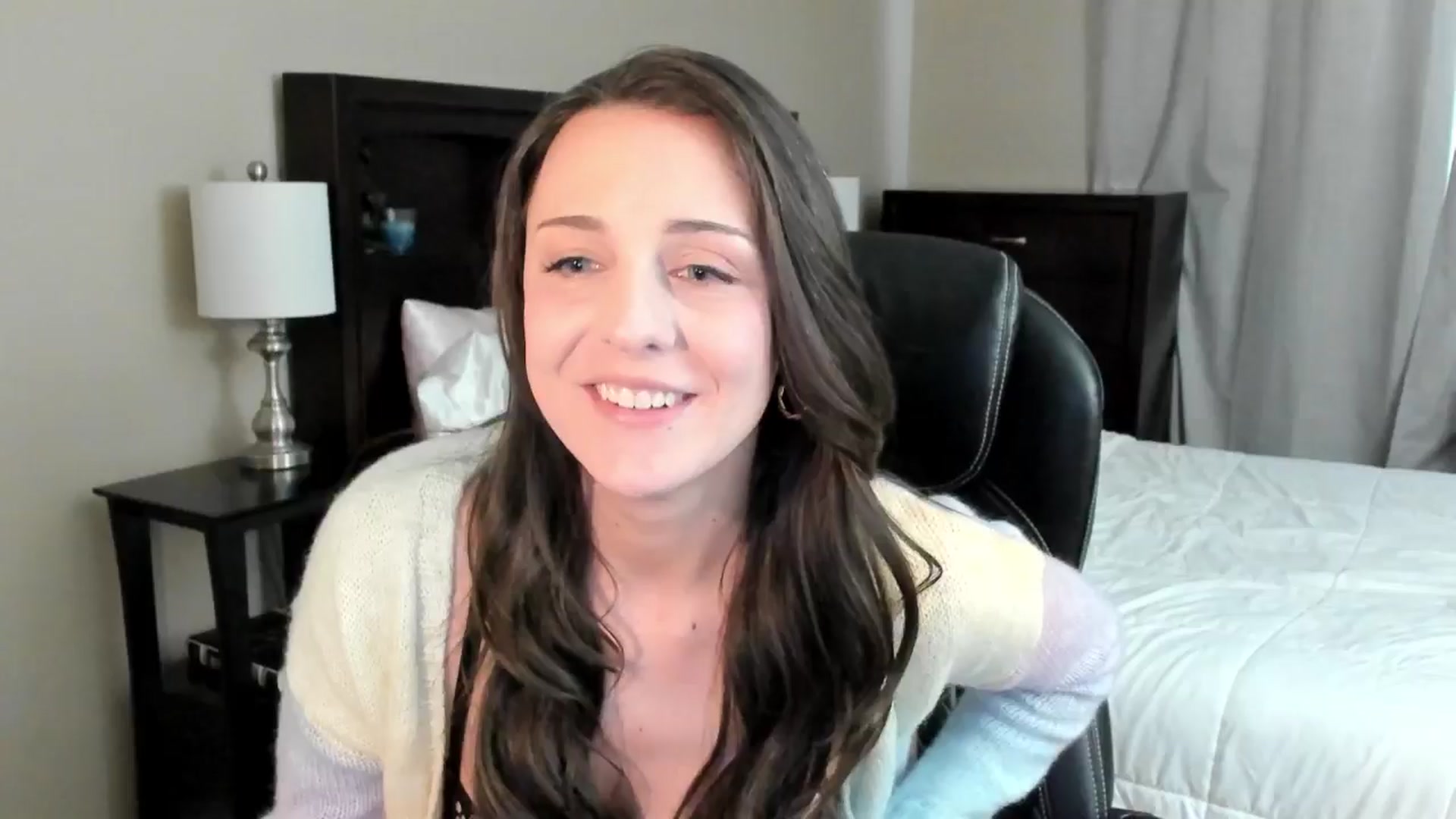 Gallery image thumbnail from BridgetBlight's myfreecams stream on, 06/14/2024, 17:54 image 2 of 20