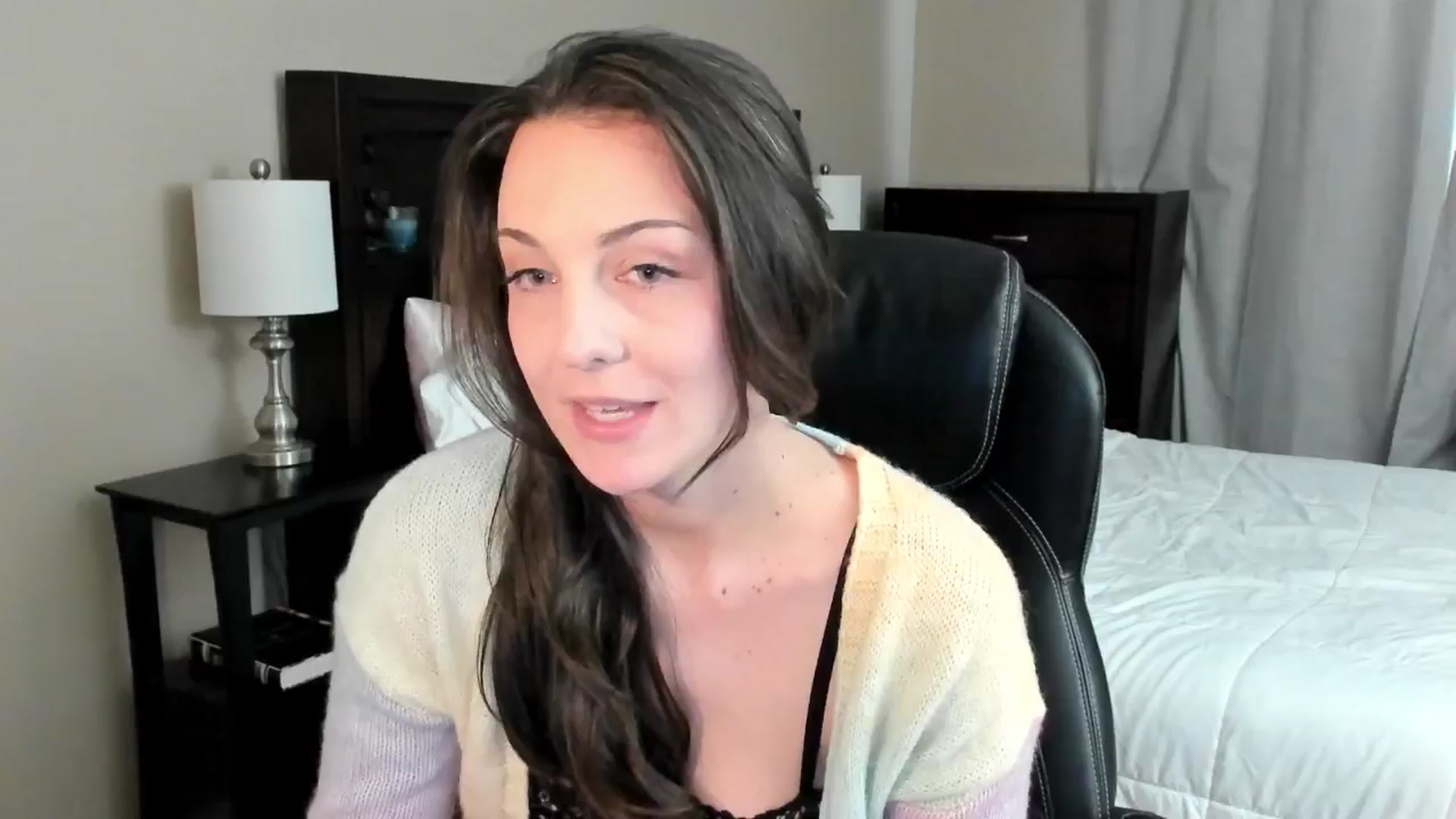 Gallery image thumbnail from BridgetBlight's myfreecams stream on, 06/14/2024, 17:54 image 6 of 20