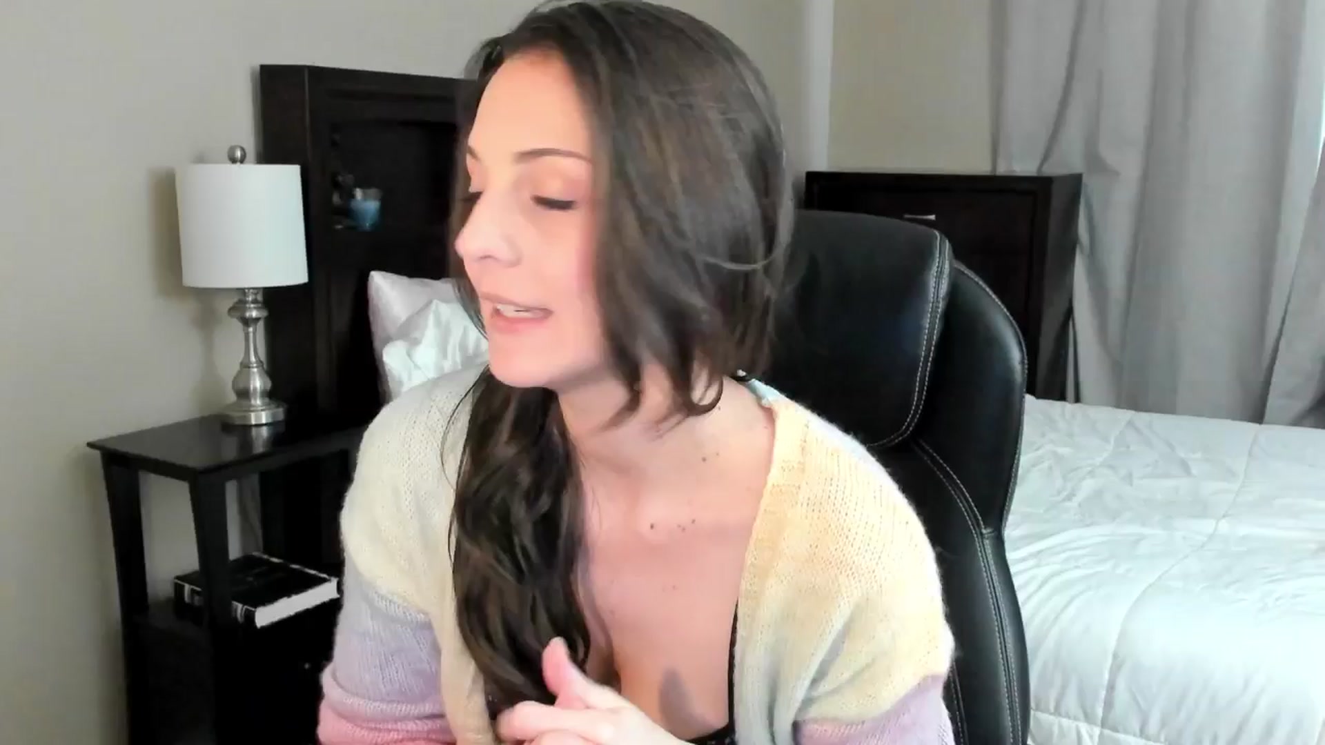 Gallery image thumbnail from BridgetBlight's myfreecams stream on, 06/14/2024, 17:54 image 10 of 20