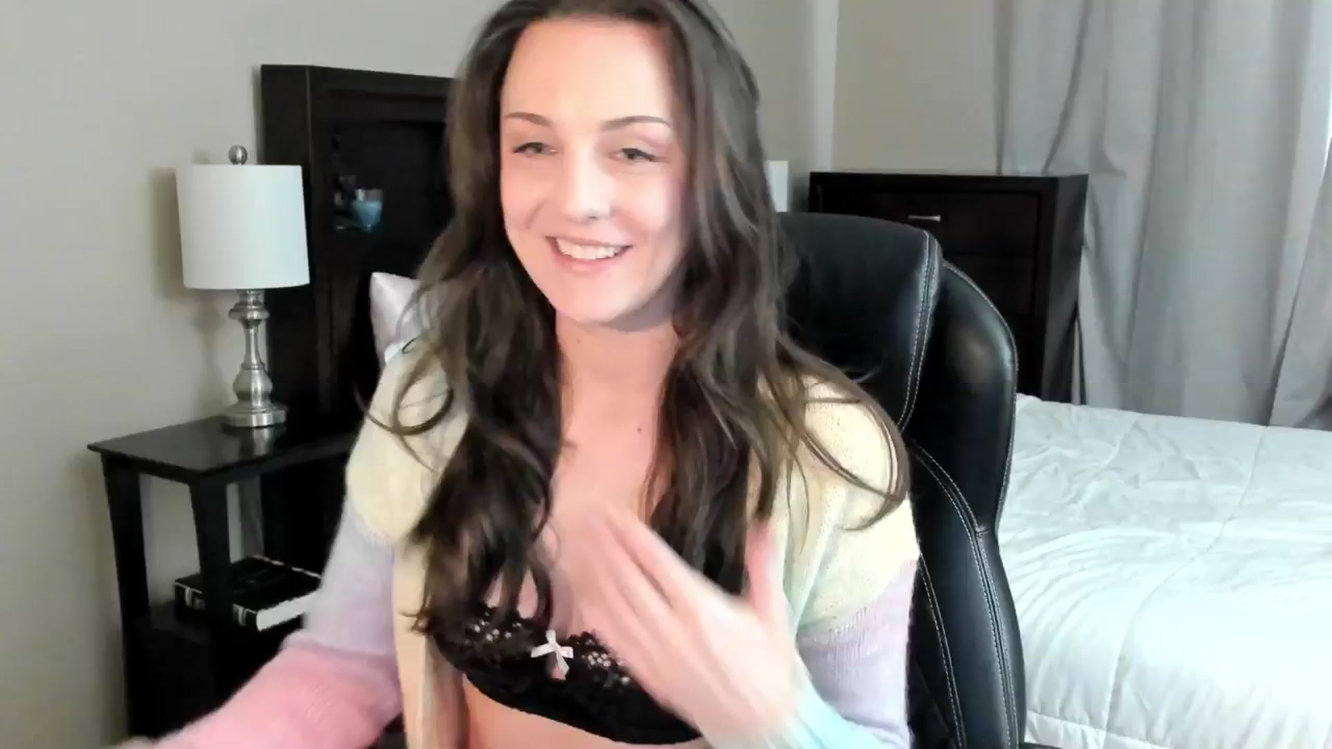 Gallery image thumbnail from BridgetBlight's myfreecams stream on, 06/14/2024, 17:54 image 5 of 20